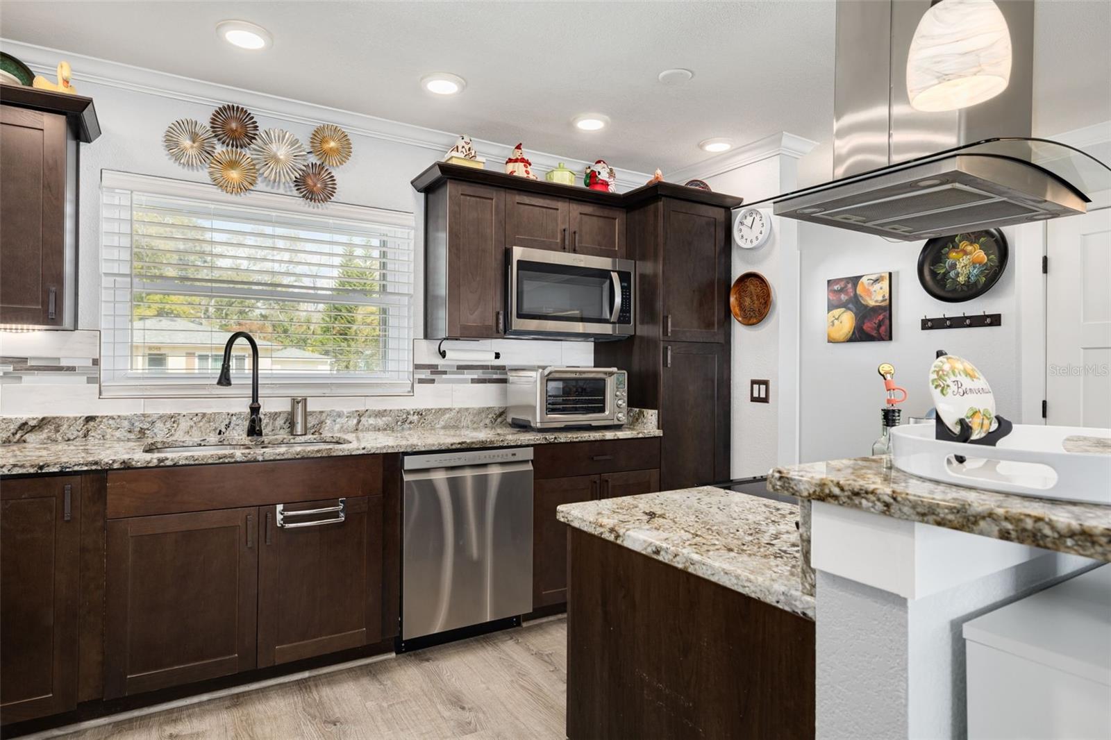 Image 4 of 22 For 6012 Tangerine Avenue S