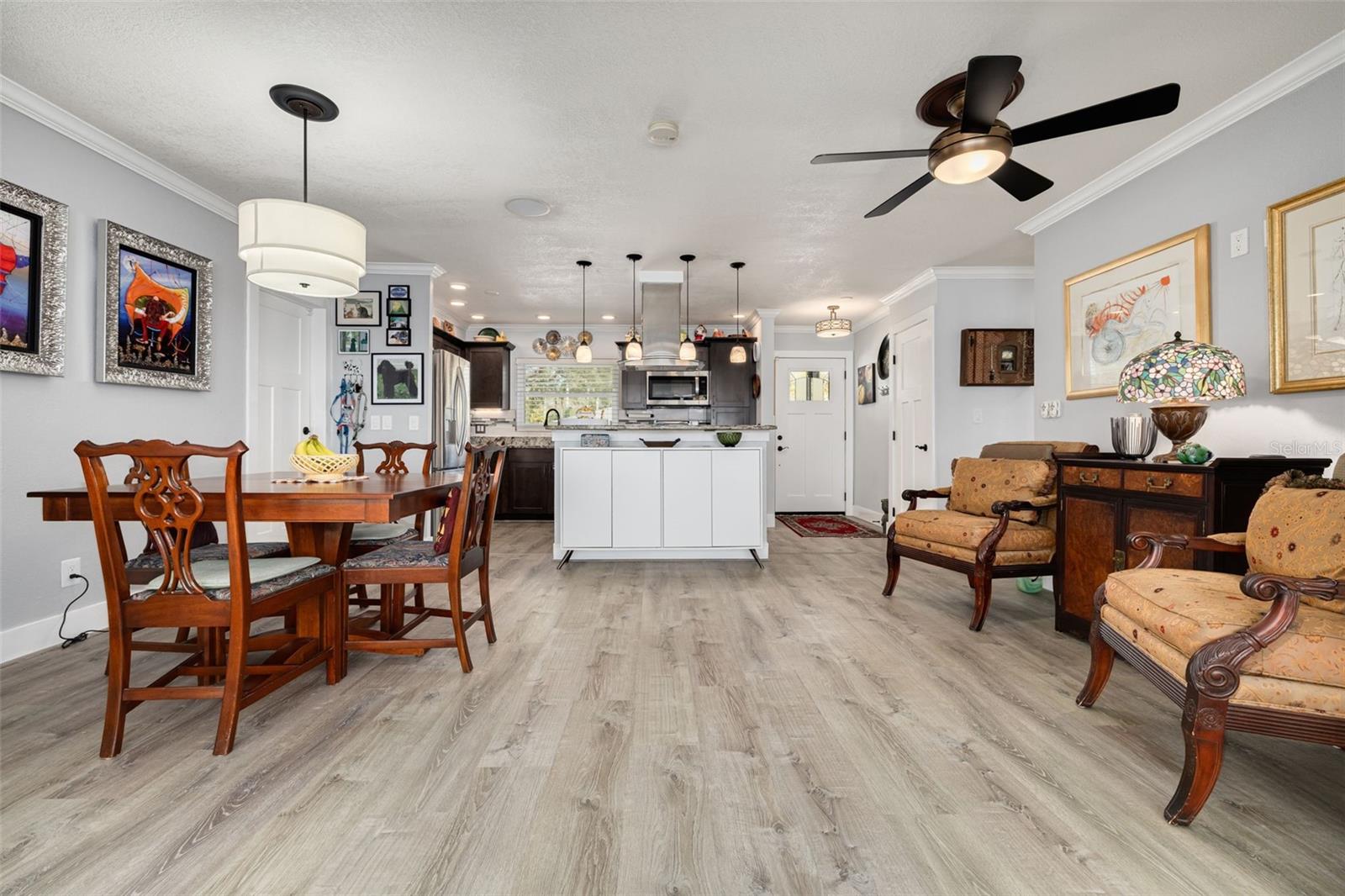 Image 7 of 22 For 6012 Tangerine Avenue S