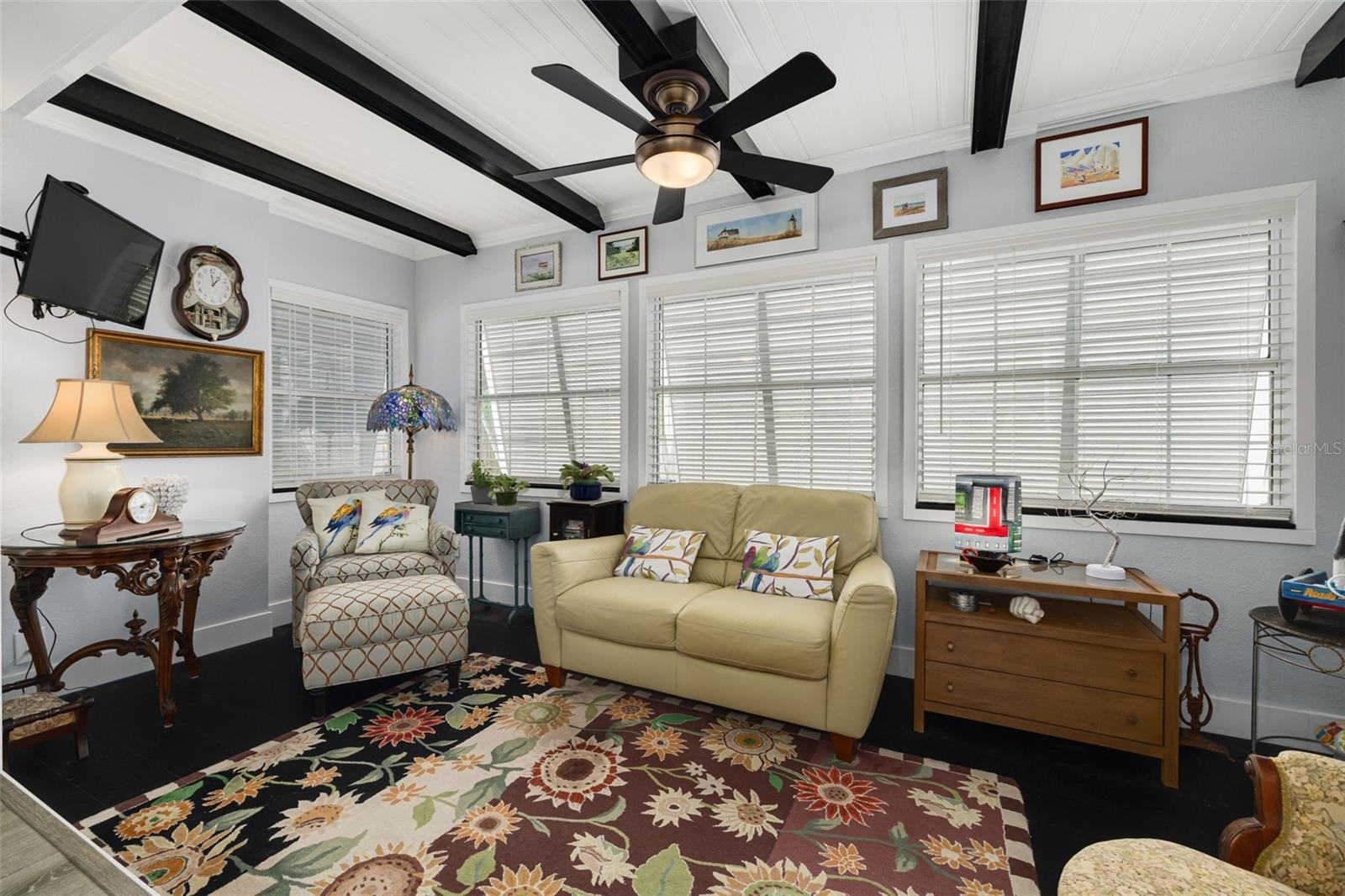 Image 9 of 22 For 6012 Tangerine Avenue S