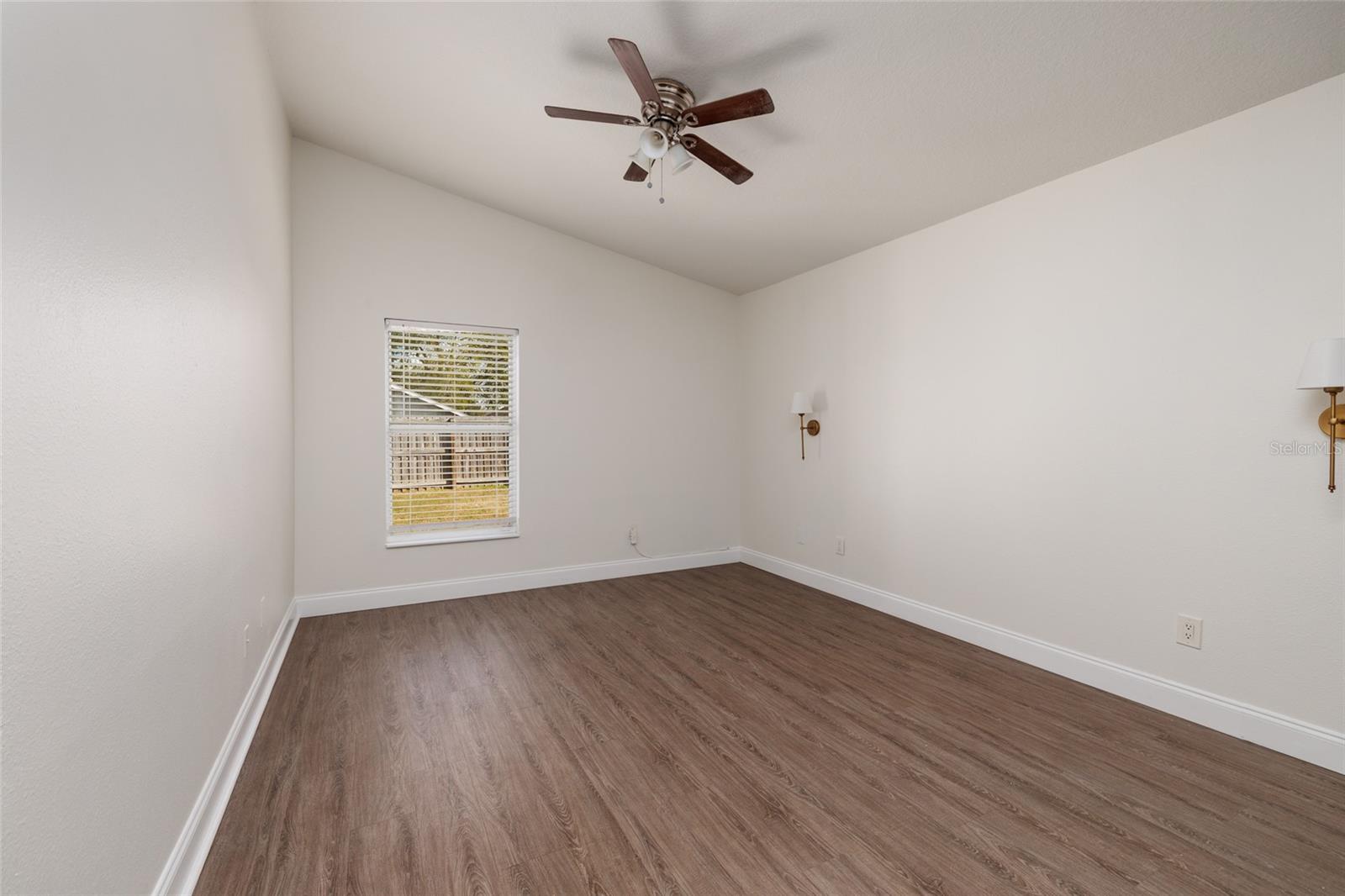 Image 23 of 52 For 1712 Erin Brooke Drive