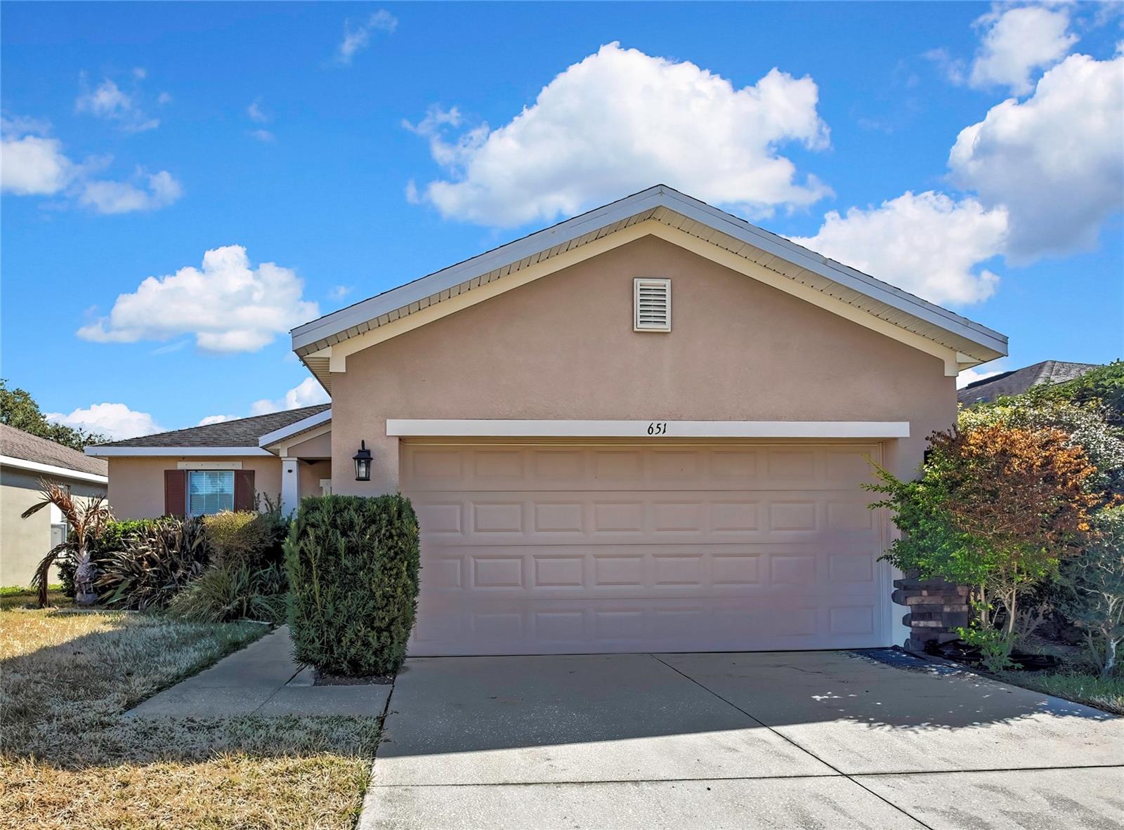 Listing photo id 0 for 651 Breezeway Court