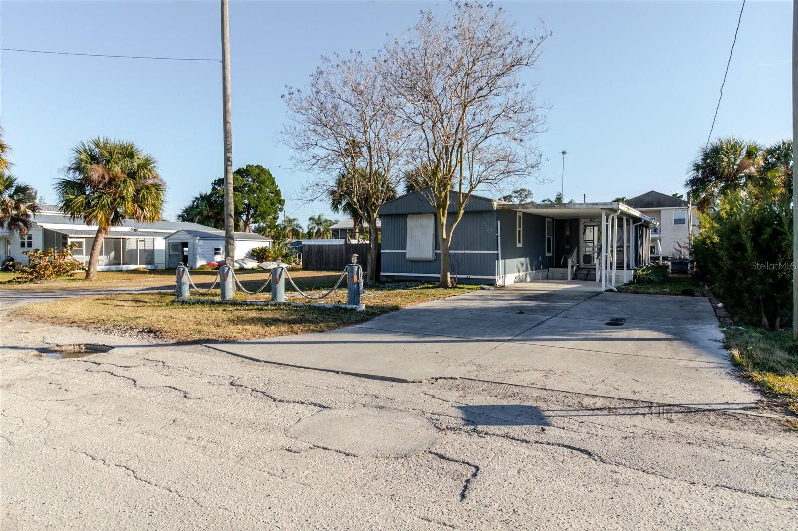 Image 2 of 24 For 7022 Fair Lane