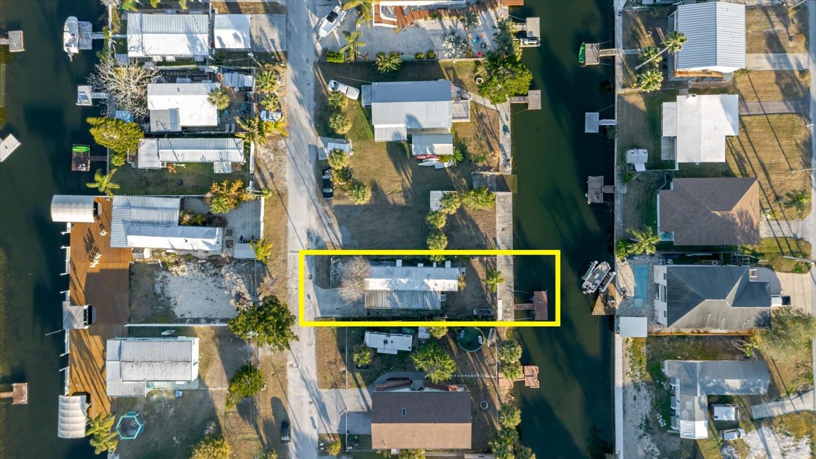 Image 5 of 24 For 7022 Fair Lane