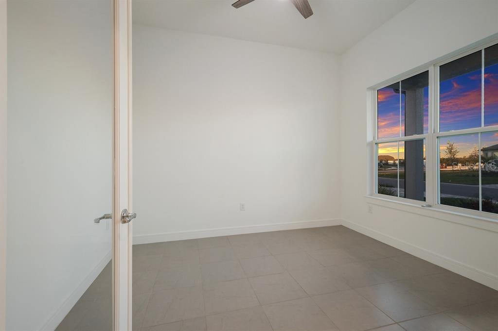 Image 10 of 29 For 9925 Pier Point Terrace