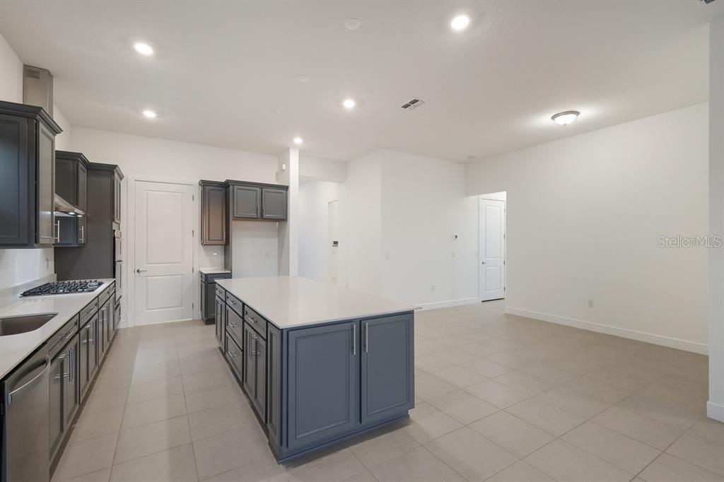 Image 11 of 29 For 9925 Pier Point Terrace