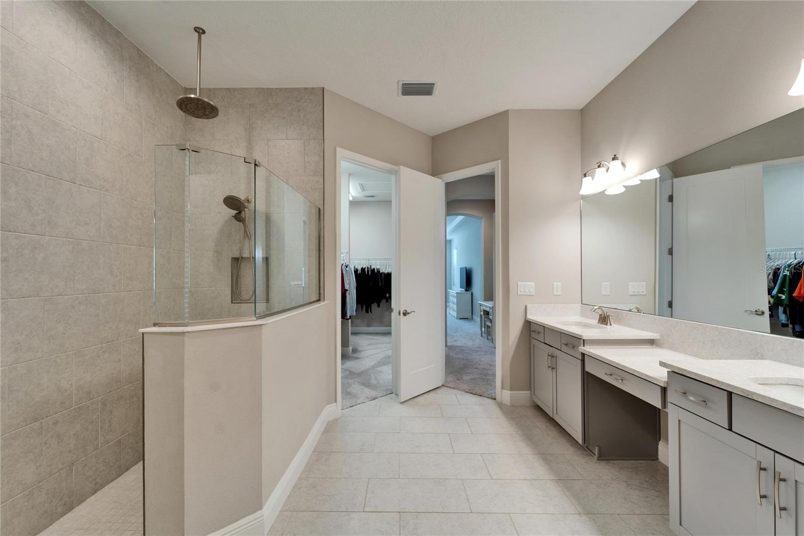 Image 30 of 79 For 14239 Swiss Bridge Drive