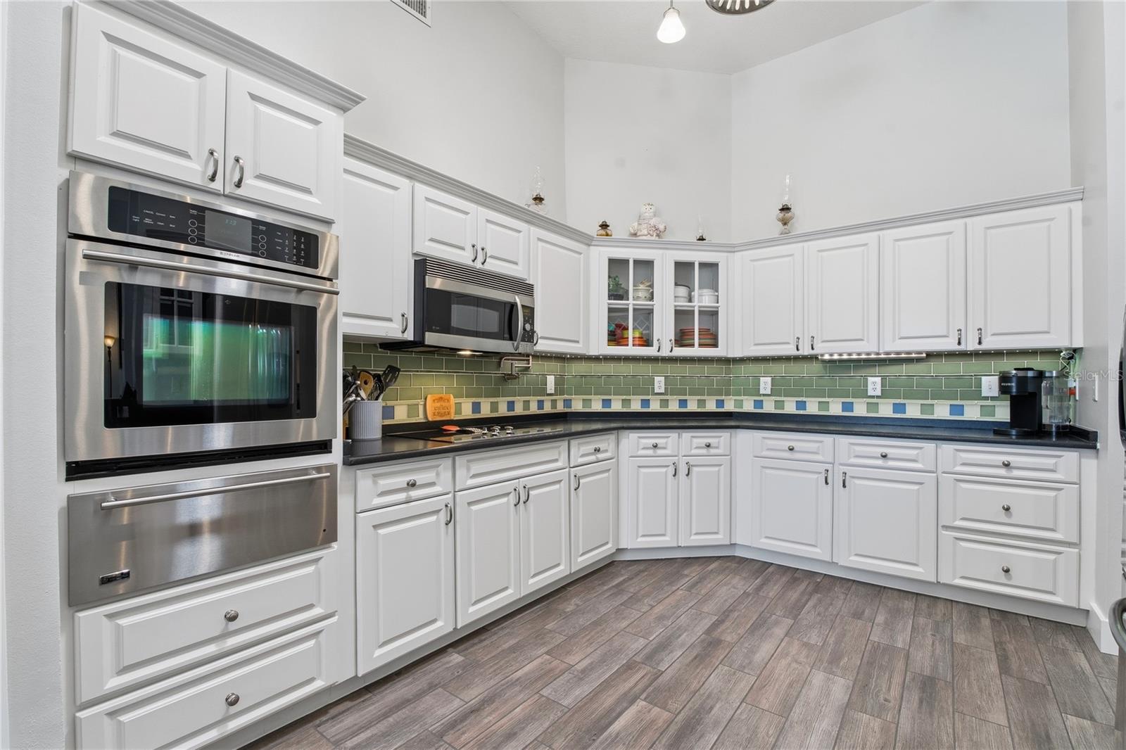 Image 12 of 49 For 17434 Isbell Lane