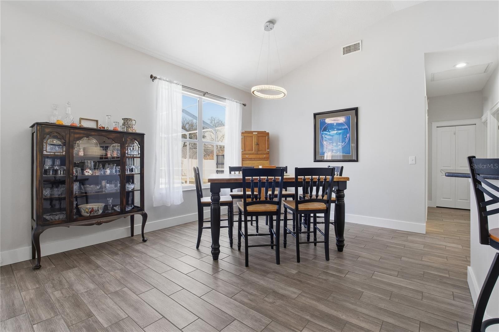 Image 18 of 49 For 17434 Isbell Lane