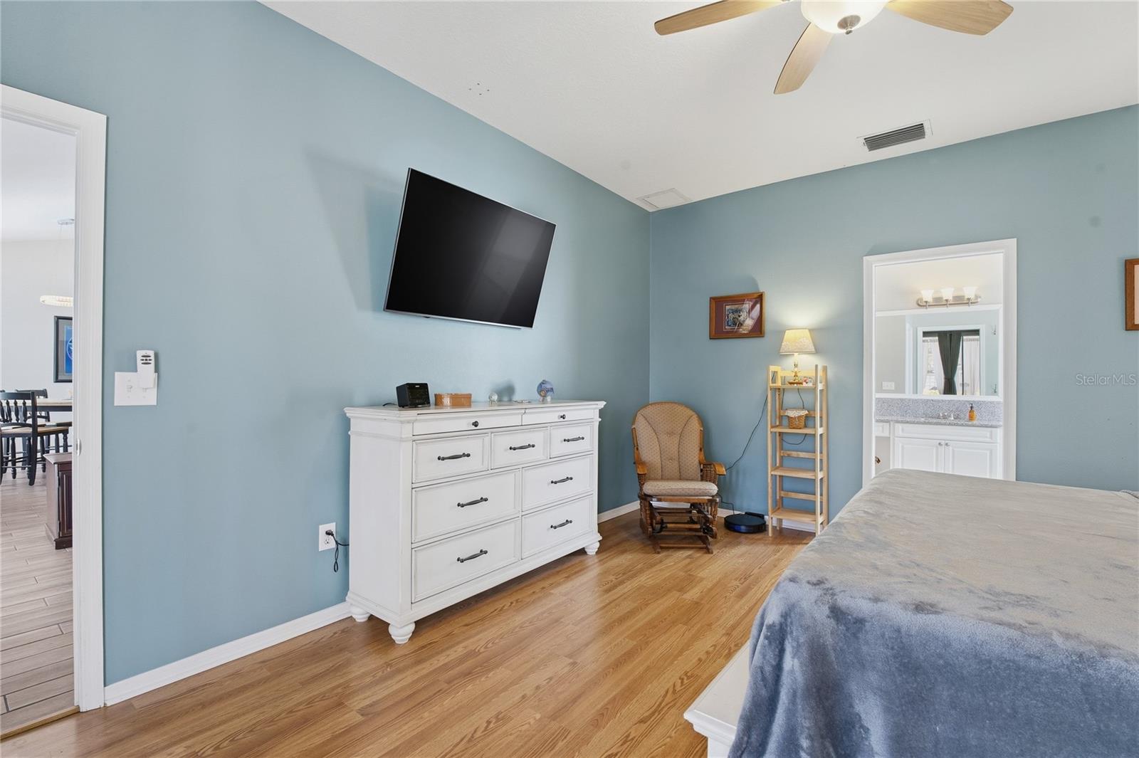 Image 20 of 49 For 17434 Isbell Lane