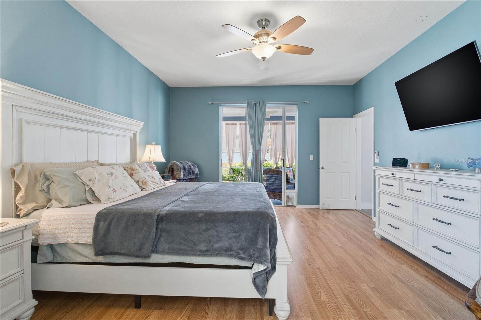 Image 21 of 49 For 17434 Isbell Lane