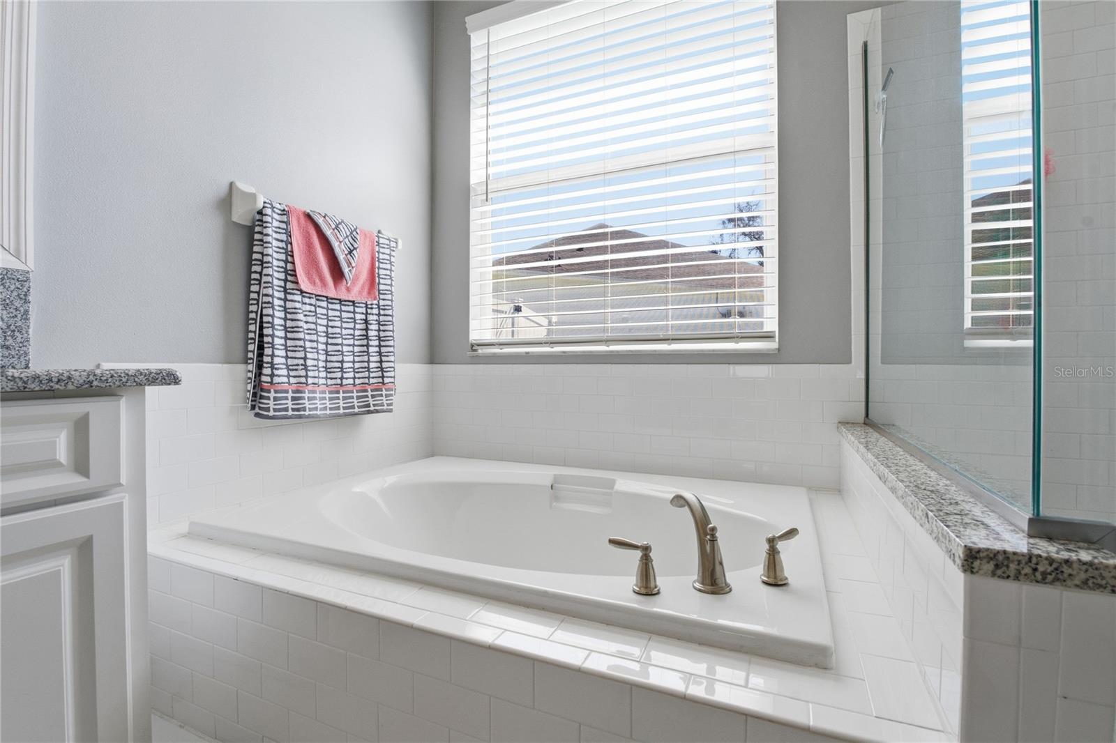 Image 24 of 49 For 17434 Isbell Lane