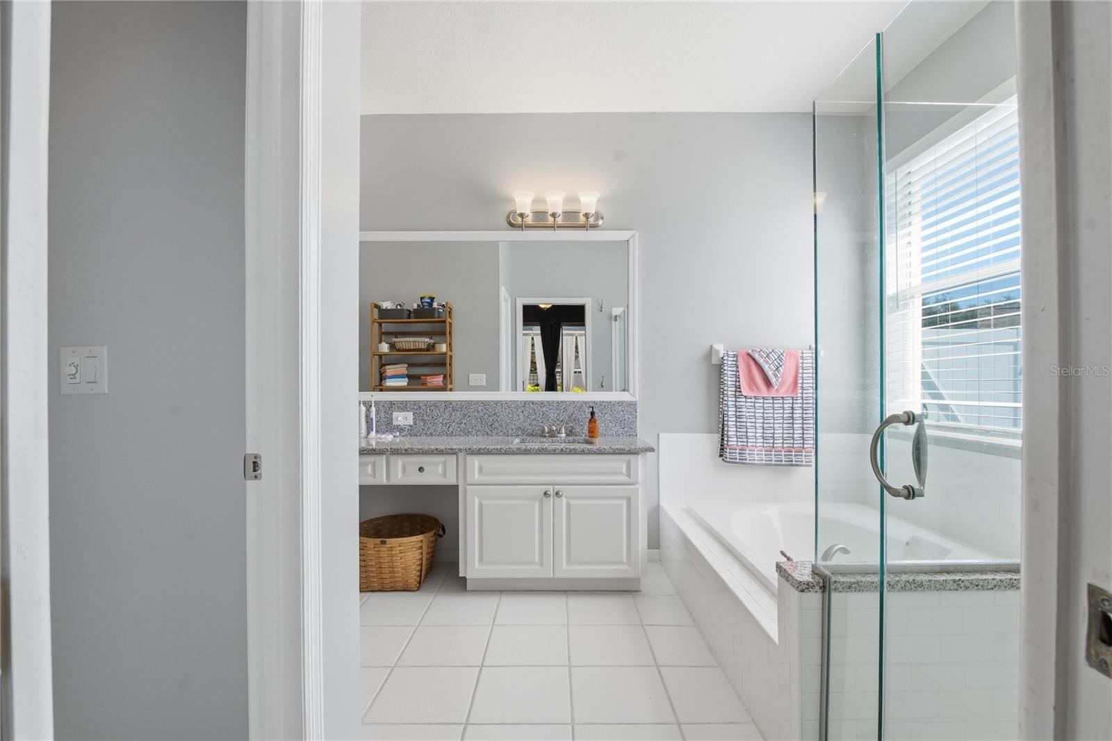 Image 25 of 49 For 17434 Isbell Lane