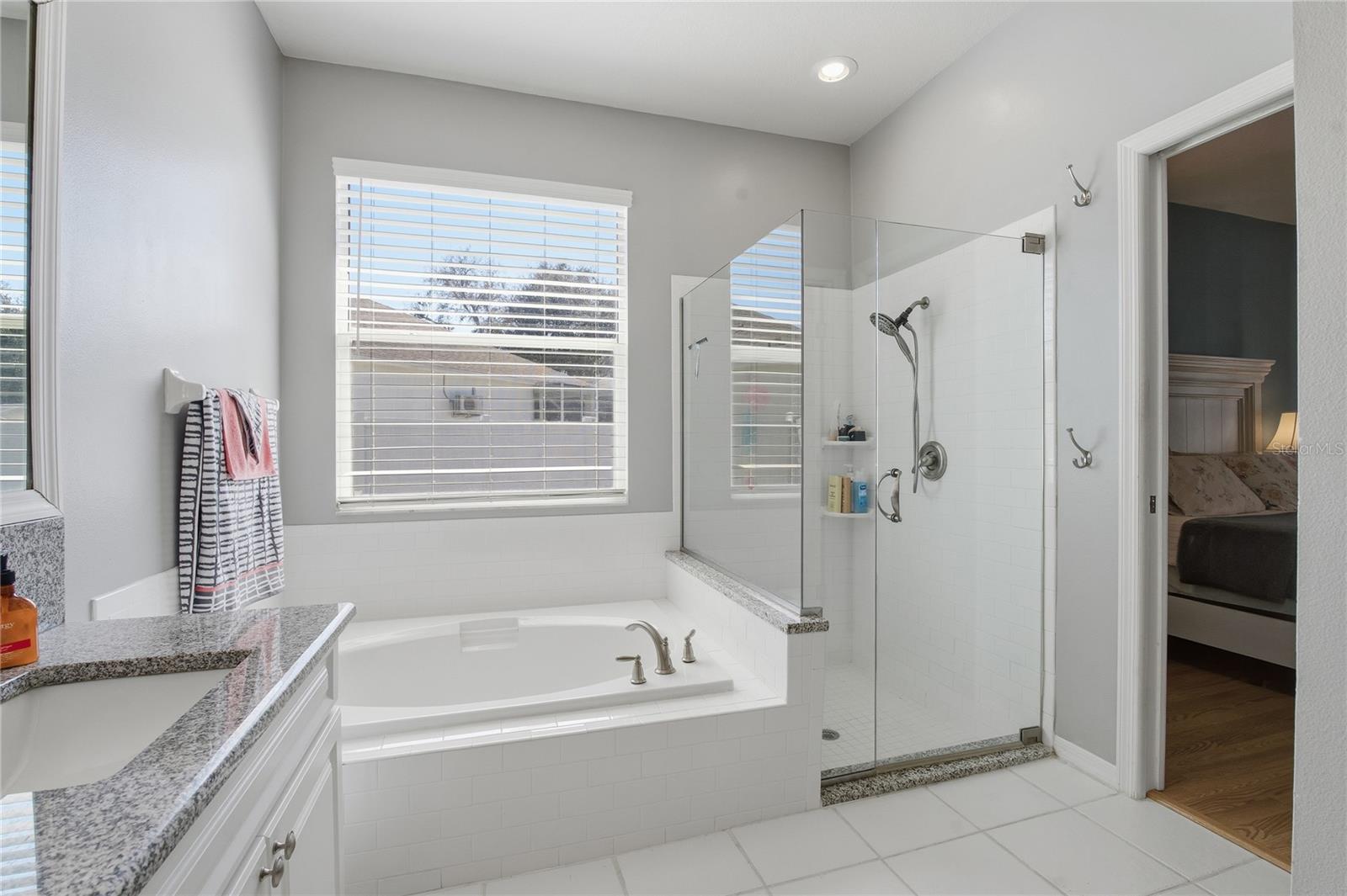 Image 26 of 49 For 17434 Isbell Lane