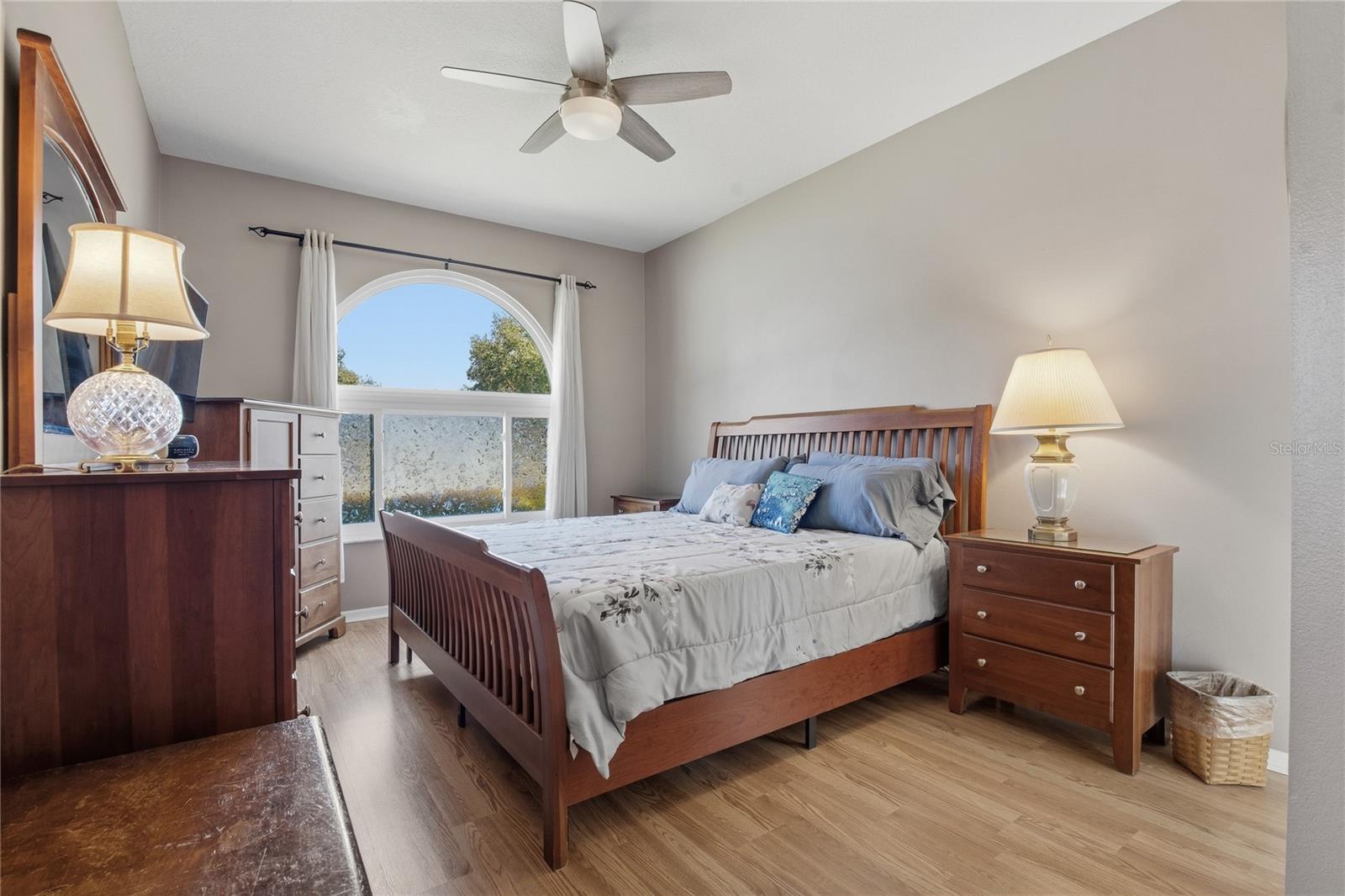 Image 28 of 49 For 17434 Isbell Lane