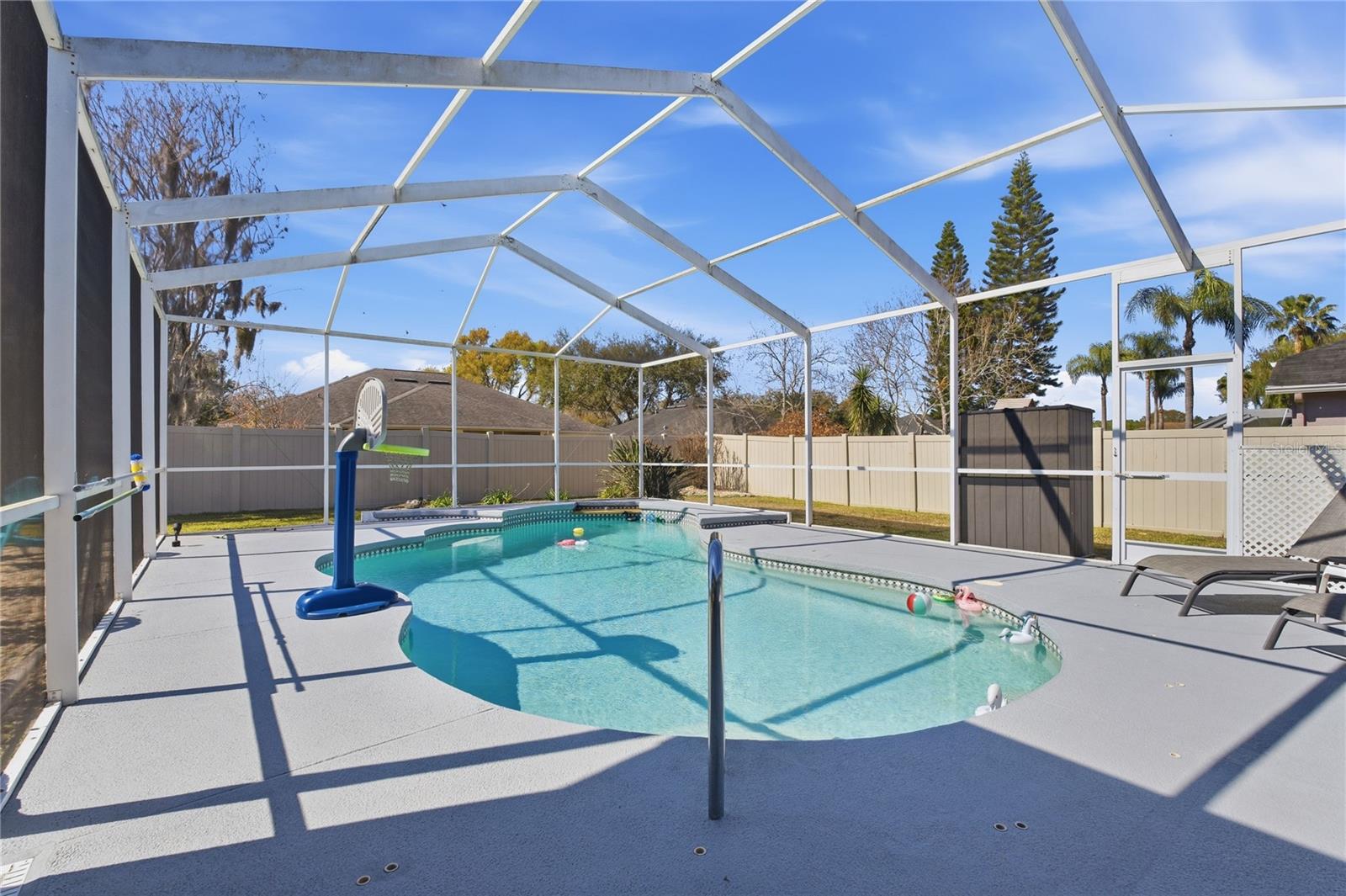 Image 33 of 49 For 17434 Isbell Lane