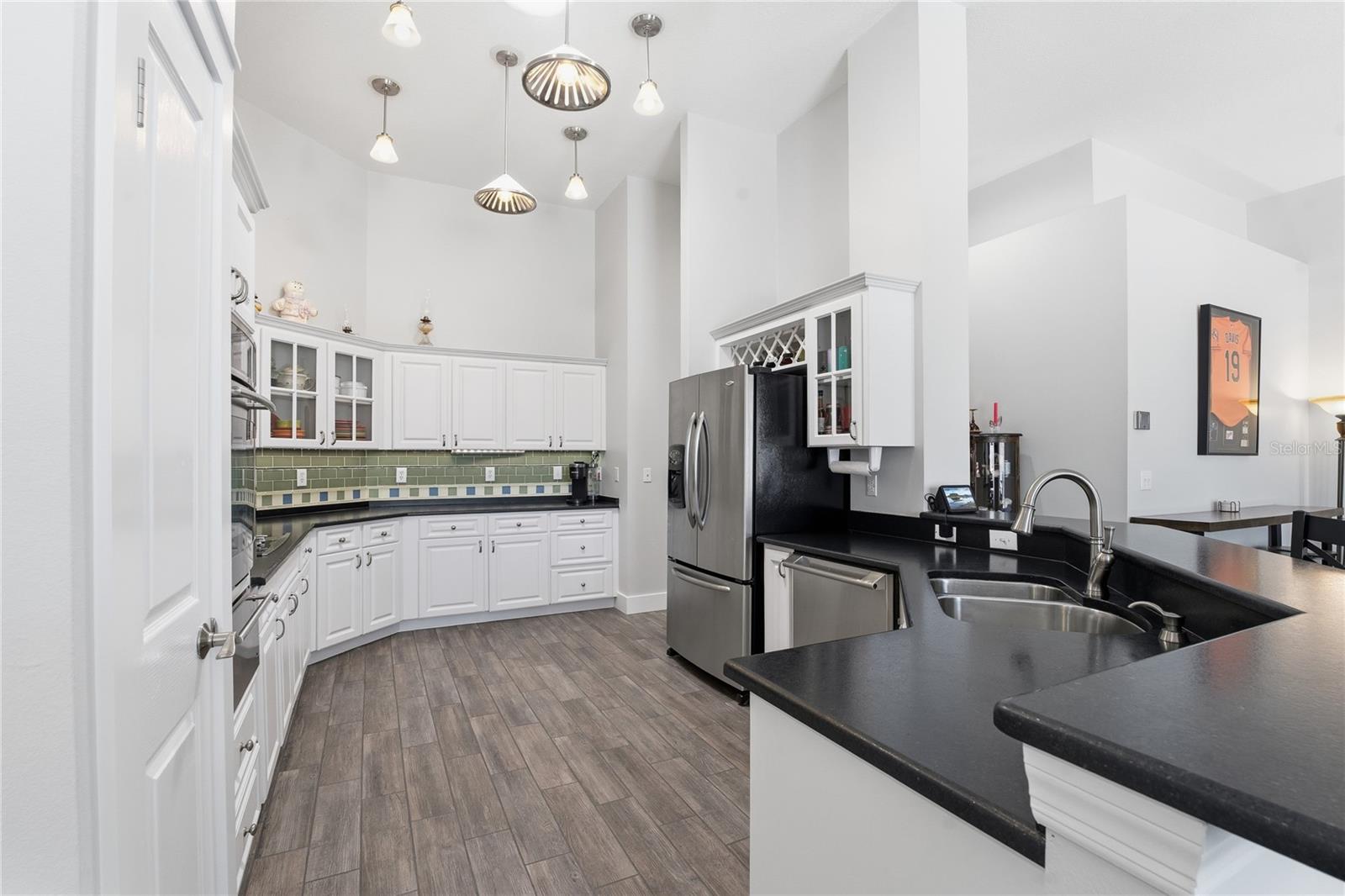 Image 9 of 49 For 17434 Isbell Lane