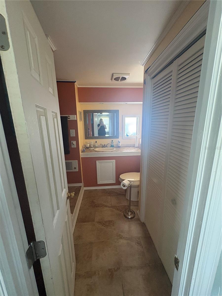 Image 17 of 40 For 12766 Seminole Boulevard 44