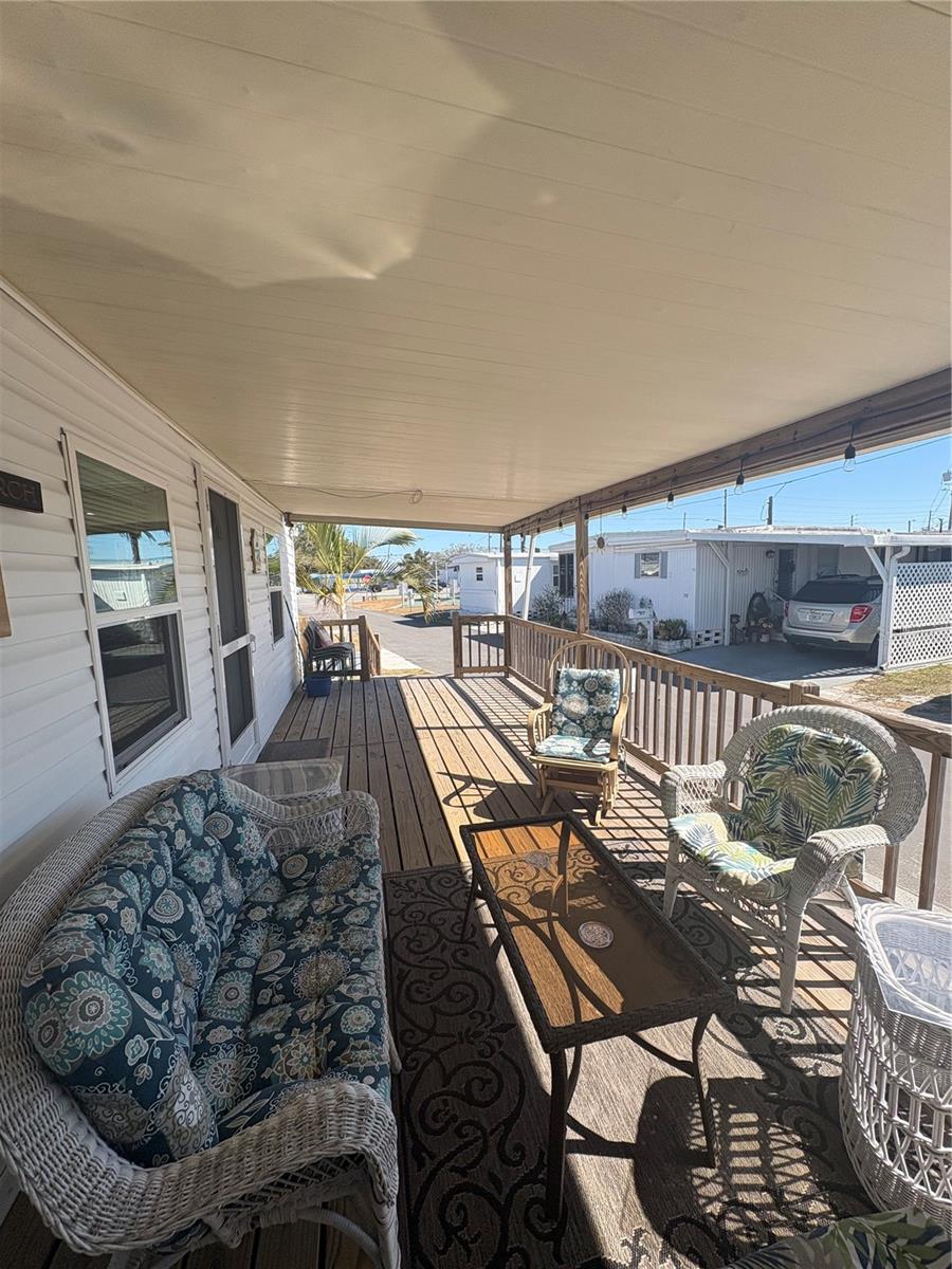 Image 5 of 40 For 12766 Seminole Boulevard 44