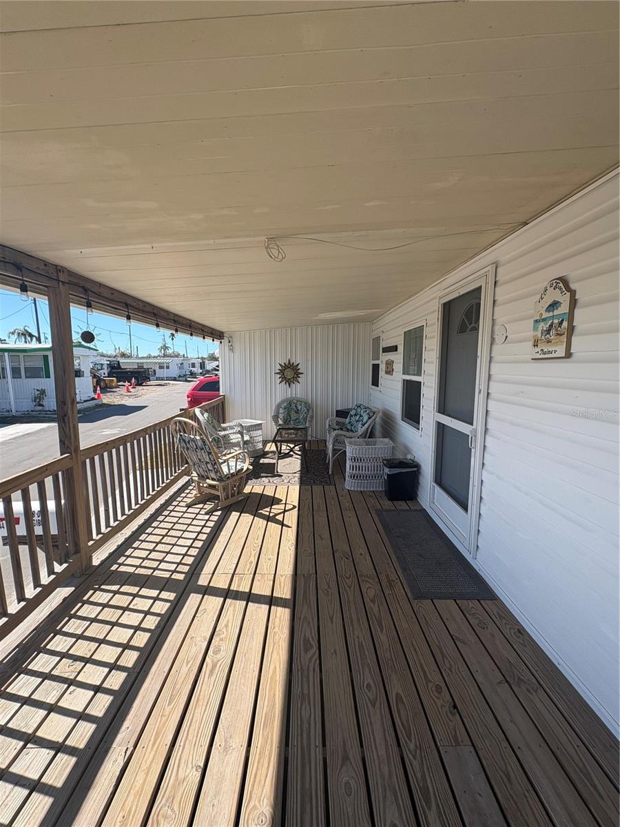 Image 7 of 40 For 12766 Seminole Boulevard 44