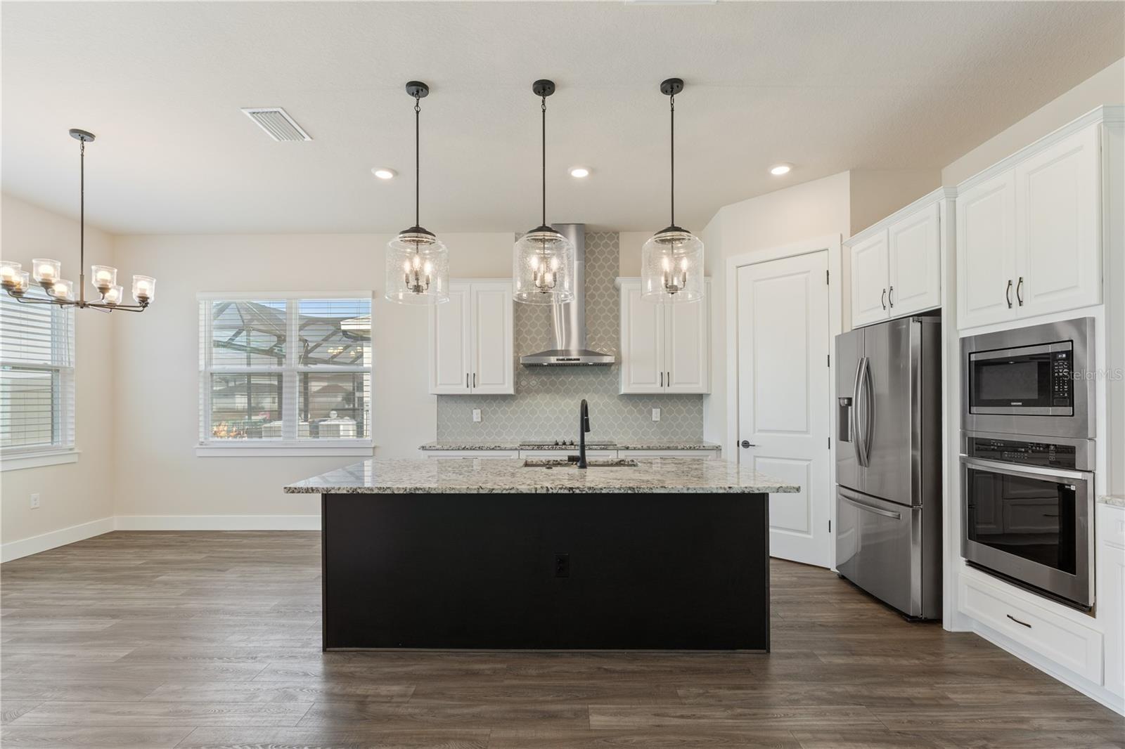 Image 13 of 43 For 8749 Drummer Plank Drive