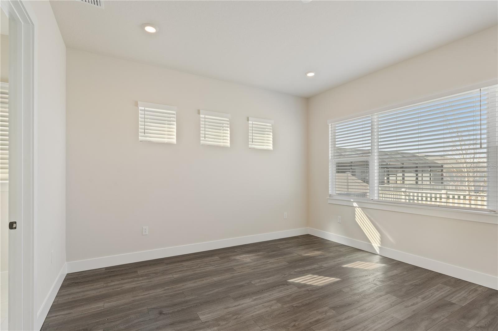 Image 16 of 43 For 8749 Drummer Plank Drive