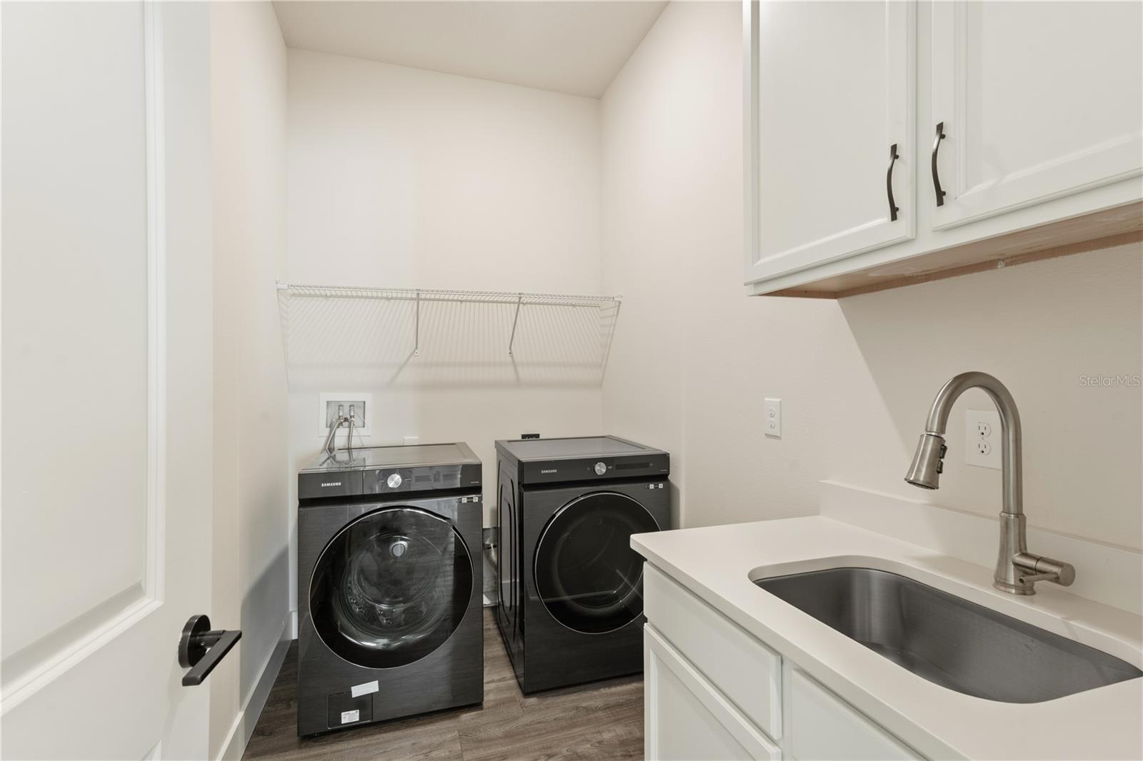 Image 20 of 43 For 8749 Drummer Plank Drive