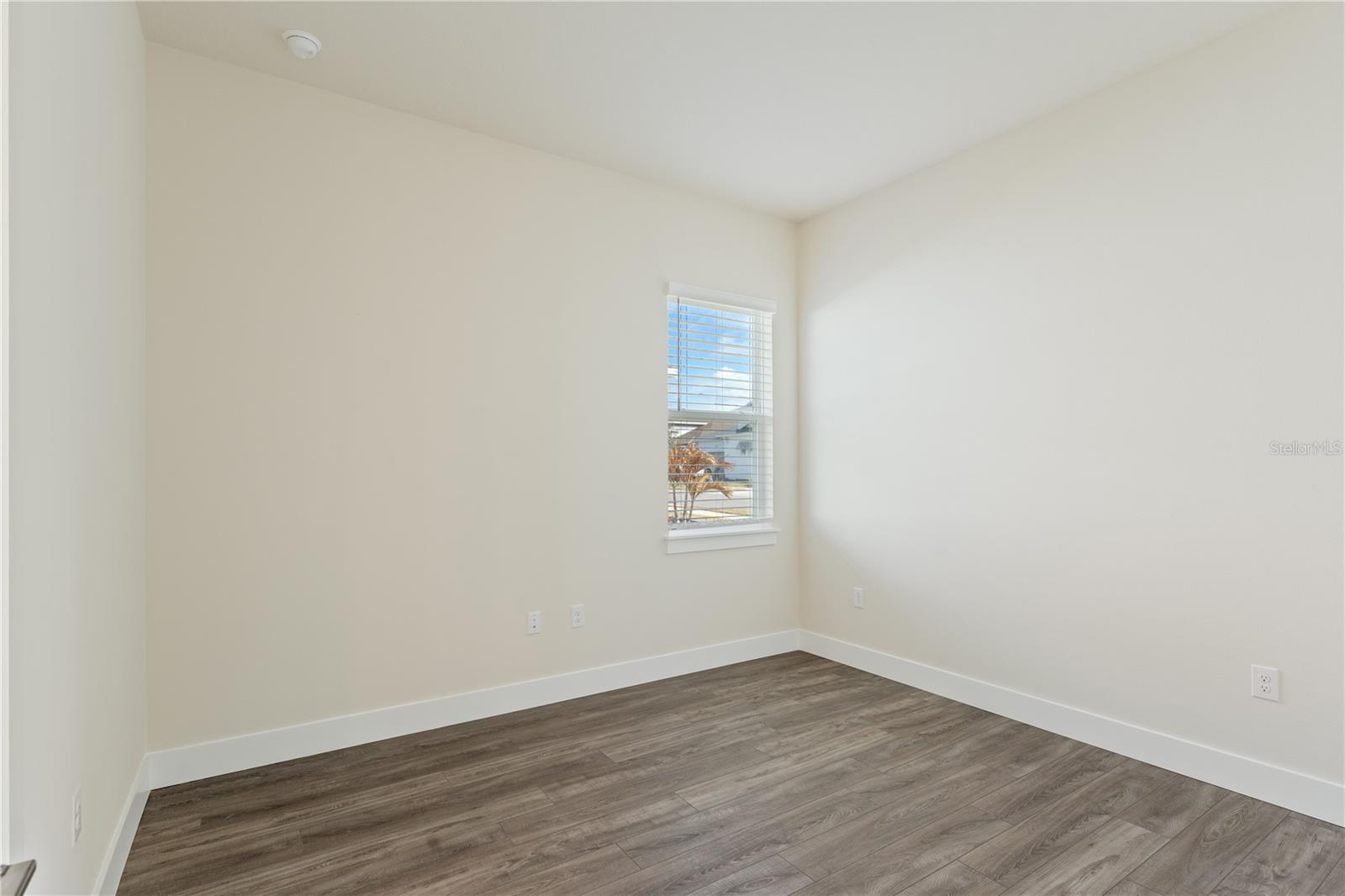 Image 21 of 43 For 8749 Drummer Plank Drive