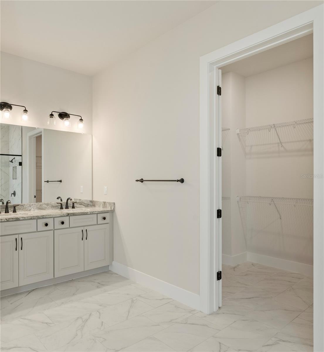 Image 26 of 43 For 8749 Drummer Plank Drive