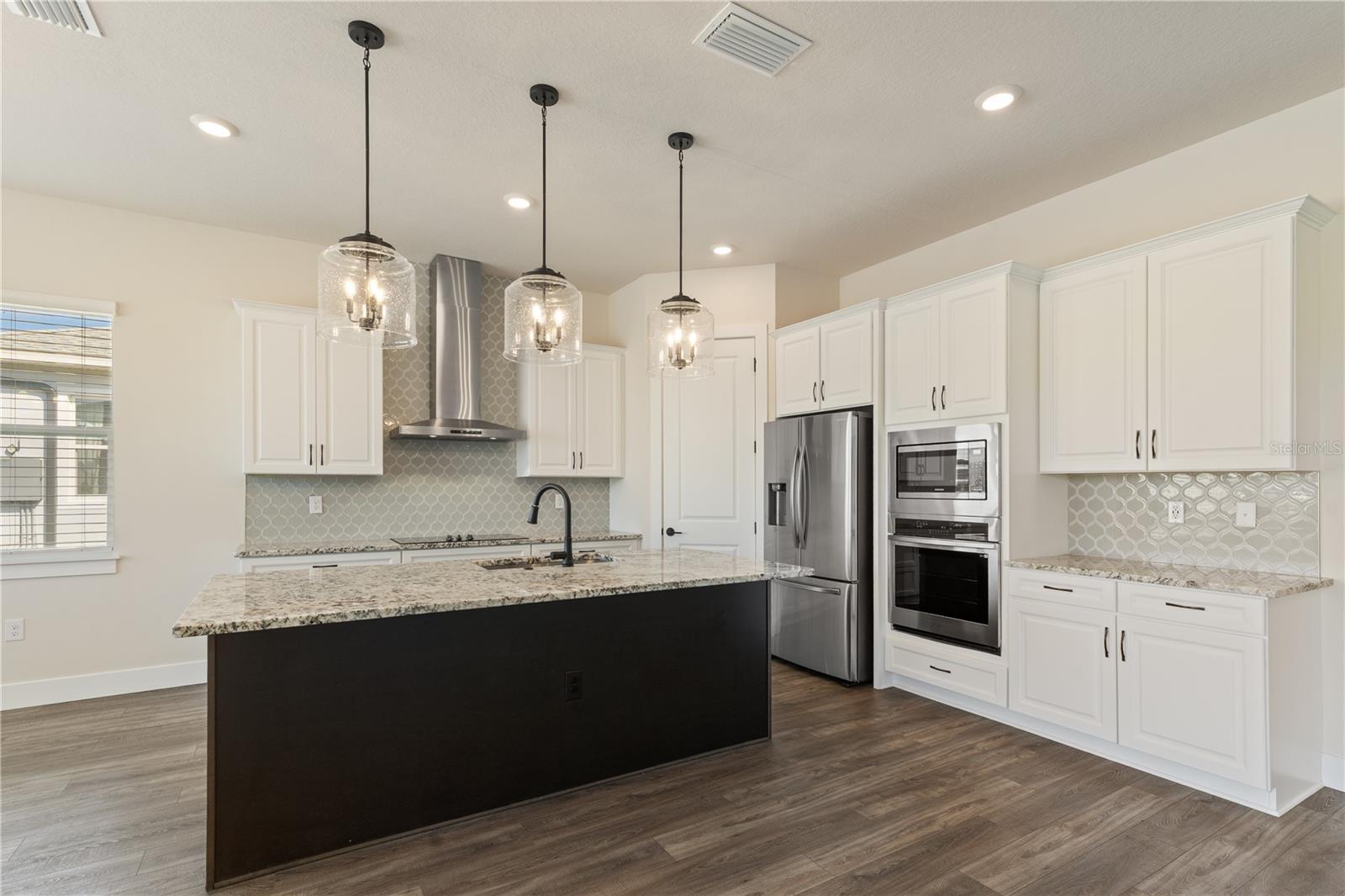 Image 9 of 43 For 8749 Drummer Plank Drive