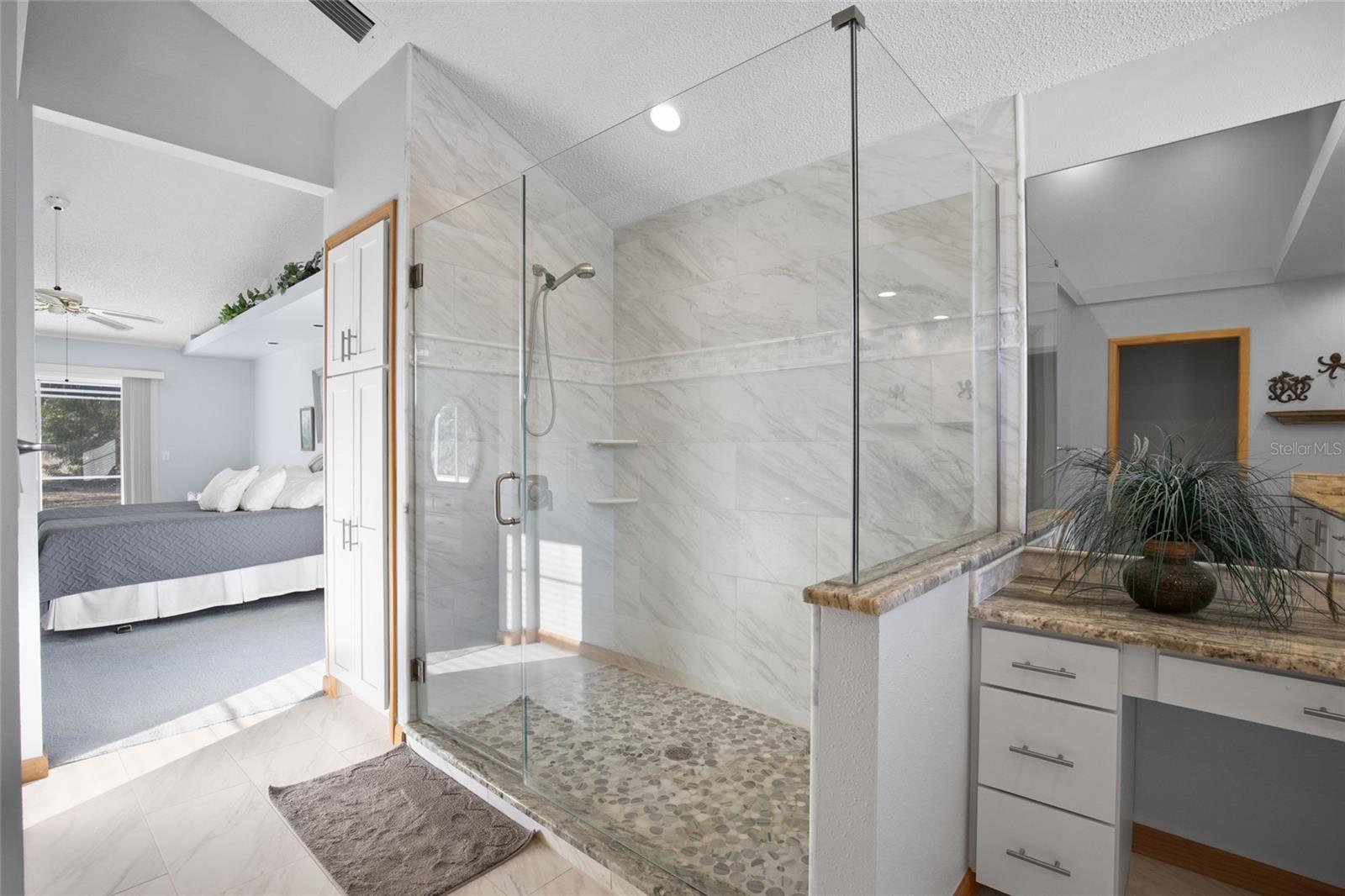 Image 20 of 40 For 9208 Water Hazard Drive