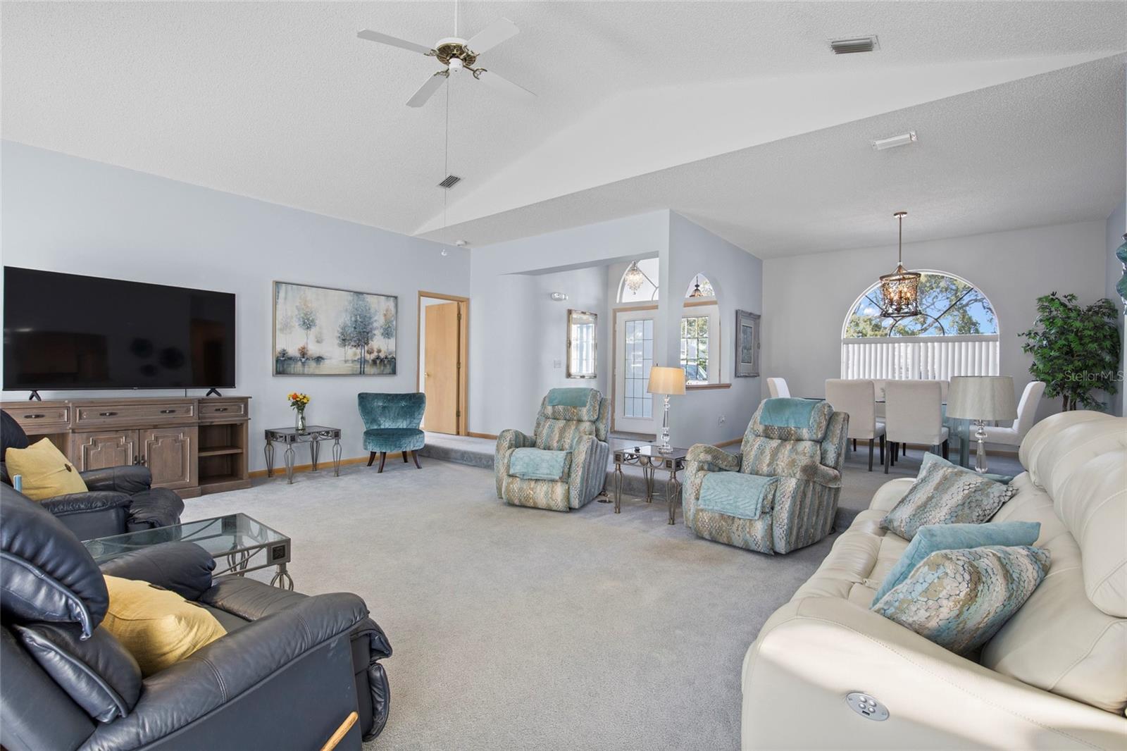 Image 7 of 40 For 9208 Water Hazard Drive