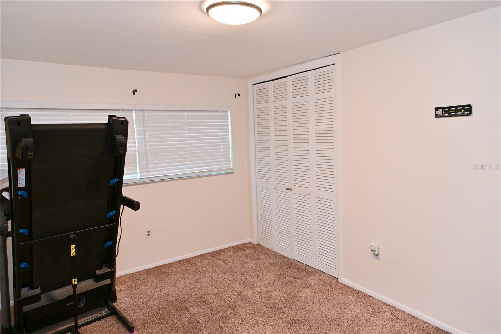 Listing photo id 5 for 1433 Belcher Road E4