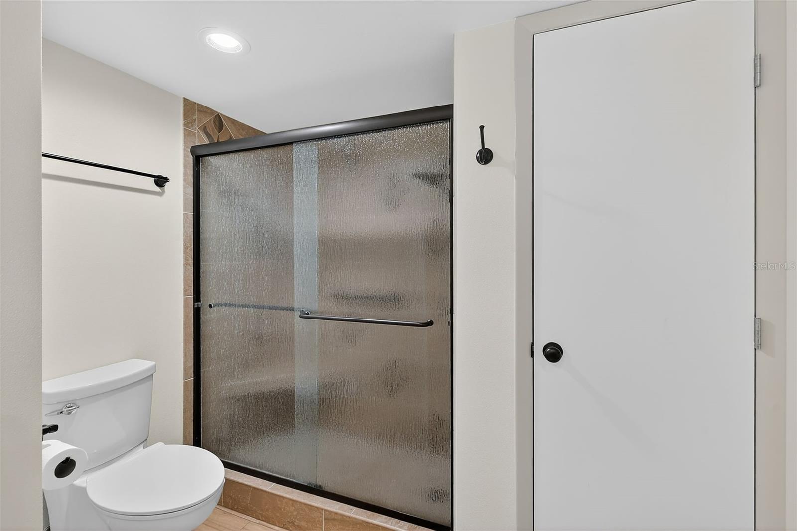 Image 24 of 61 For 12300 Vonn Road 2204