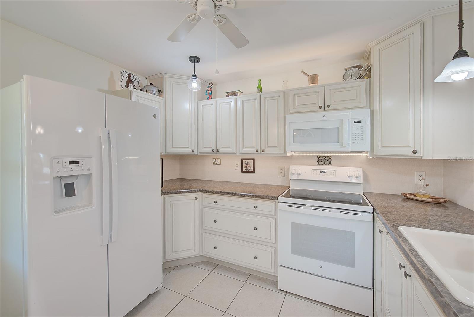 Image 5 of 61 For 12300 Vonn Road 2204