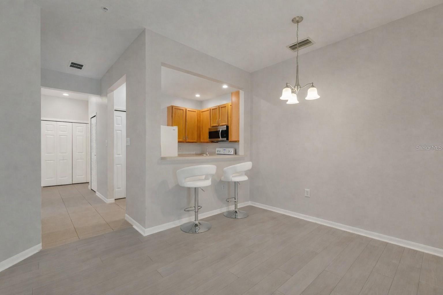 Image 10 of 18 For 3402 Parkridge Circle