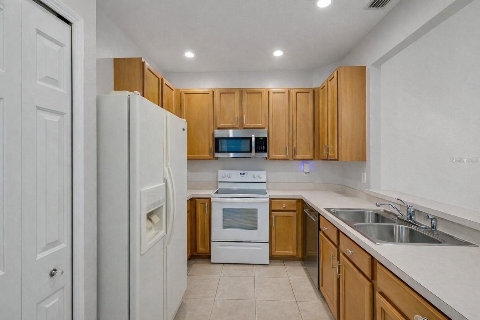 Image 11 of 18 For 3402 Parkridge Circle