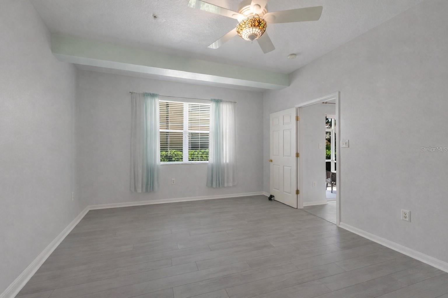 Image 15 of 18 For 3402 Parkridge Circle