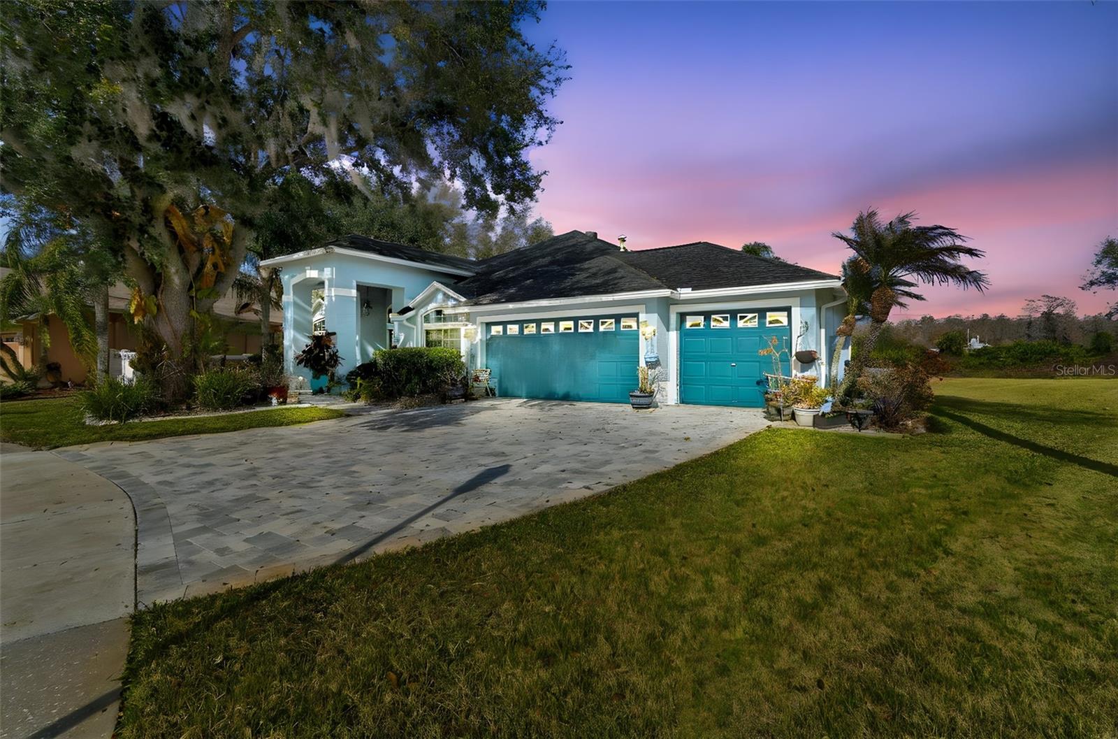 Details for 10022 Oxford Chapel Drive, TAMPA, FL 33647