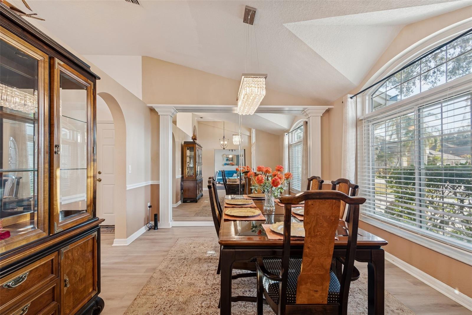 Listing photo id 11 for 10022 Oxford Chapel Drive