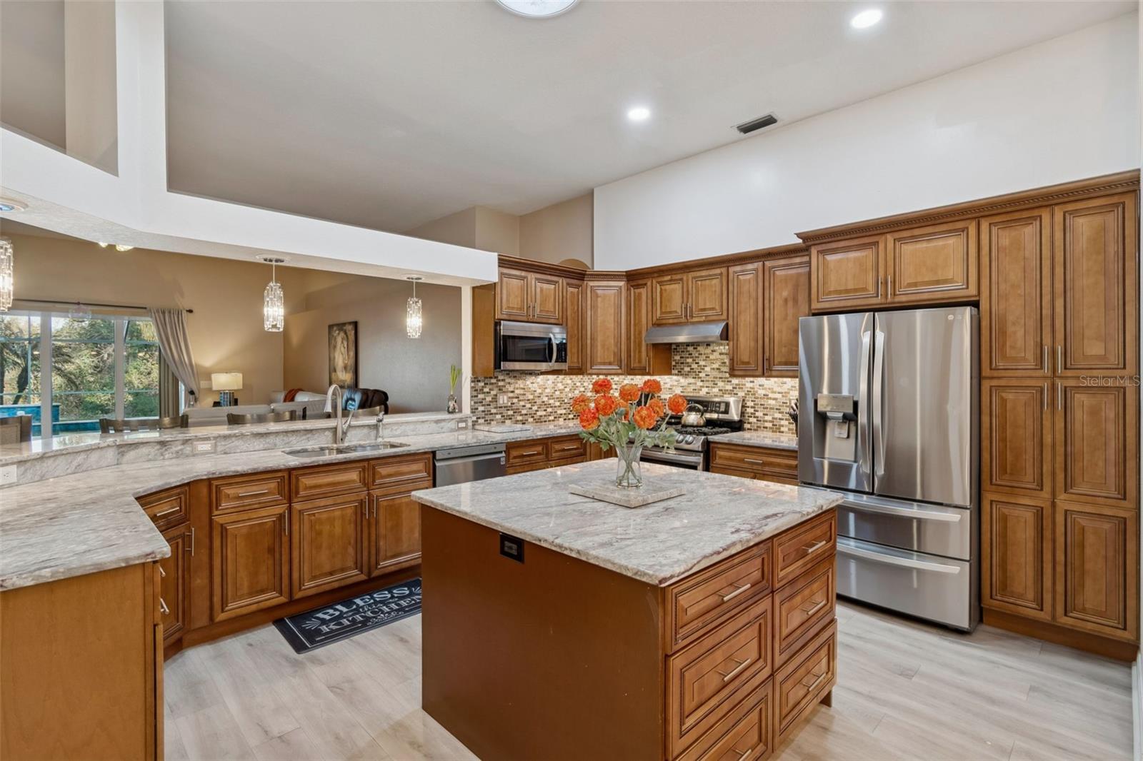 Listing photo id 16 for 10022 Oxford Chapel Drive