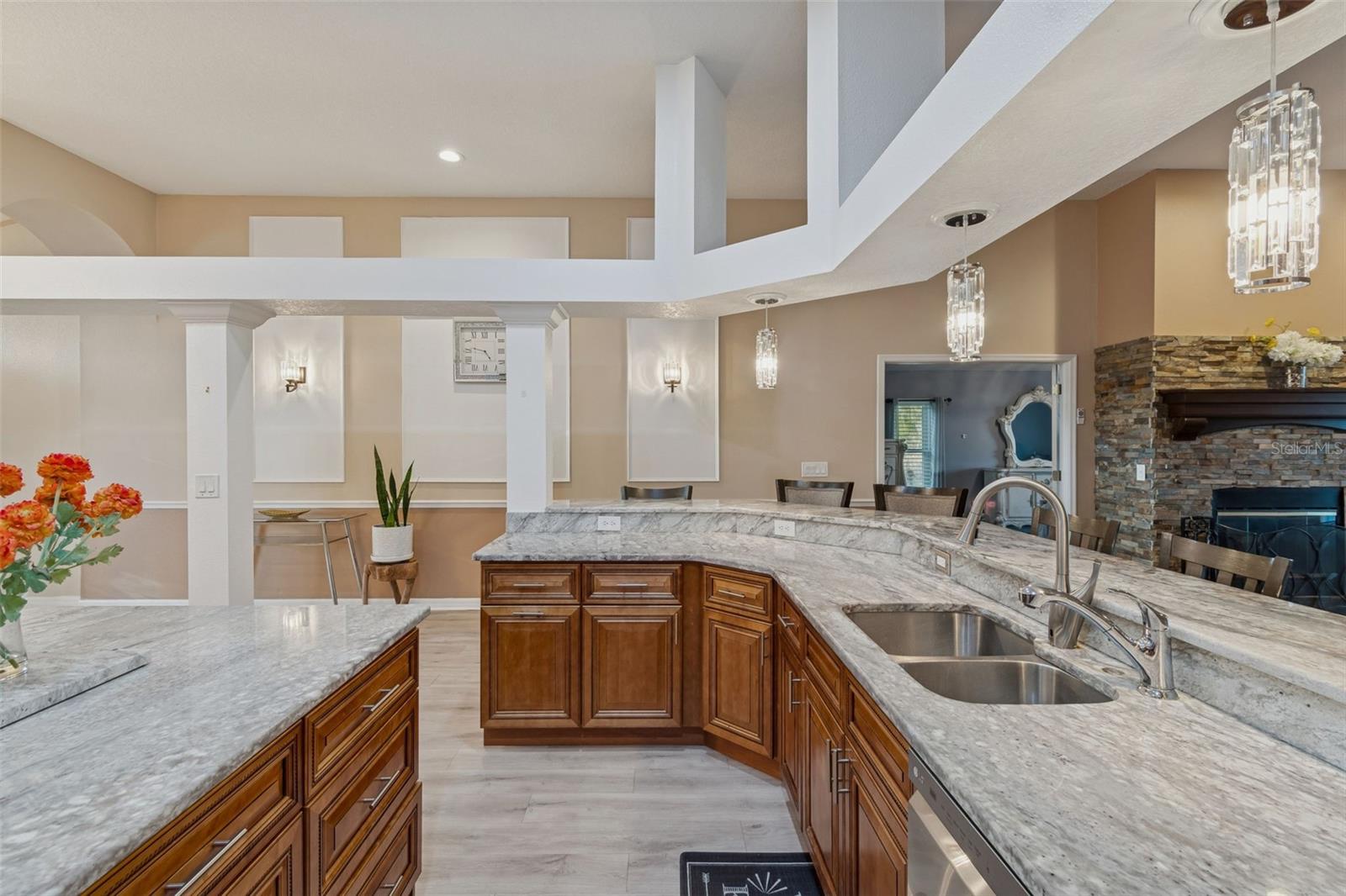 Listing photo id 19 for 10022 Oxford Chapel Drive