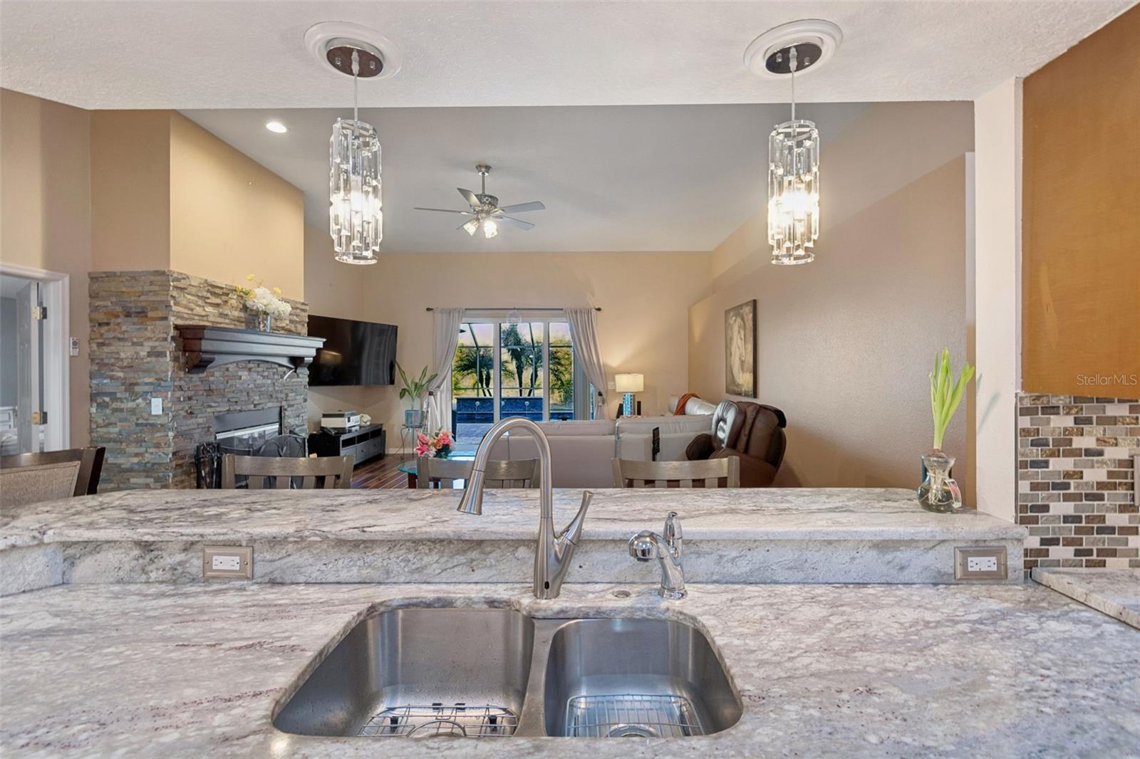 Listing photo id 20 for 10022 Oxford Chapel Drive