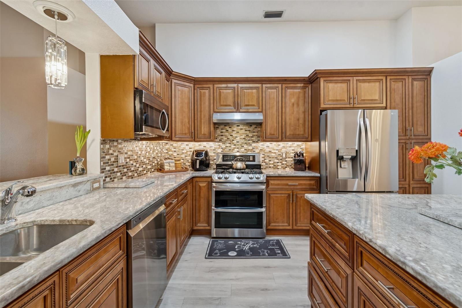 Listing photo id 22 for 10022 Oxford Chapel Drive