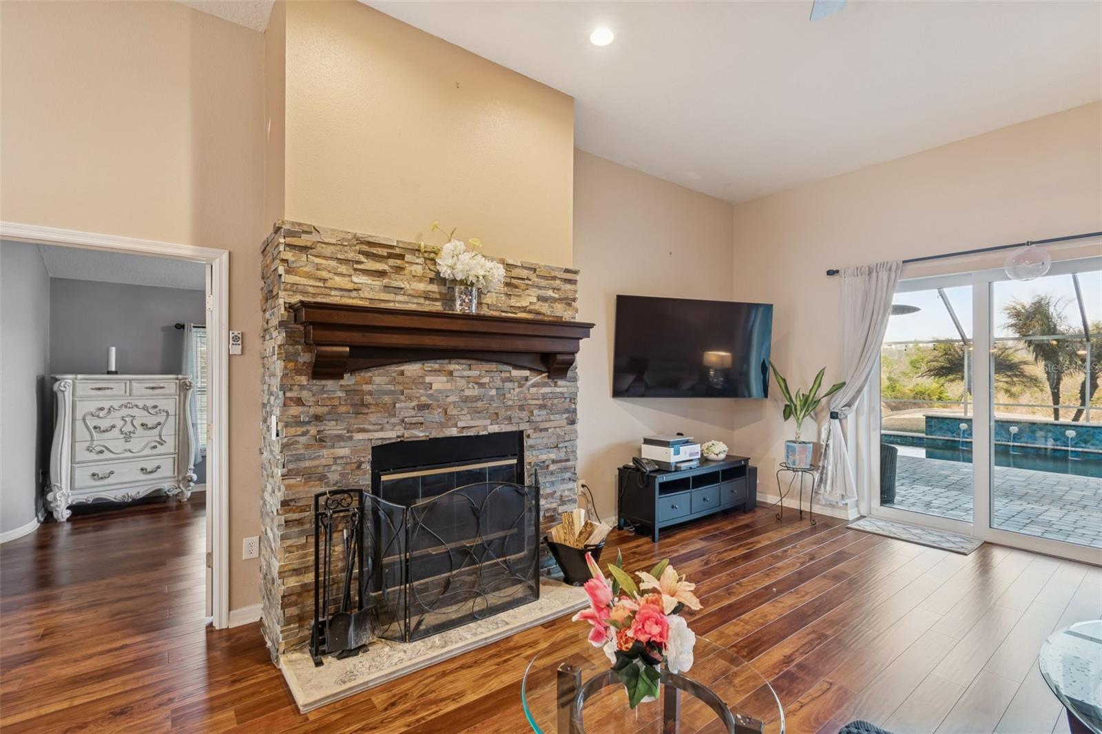 Listing photo id 27 for 10022 Oxford Chapel Drive