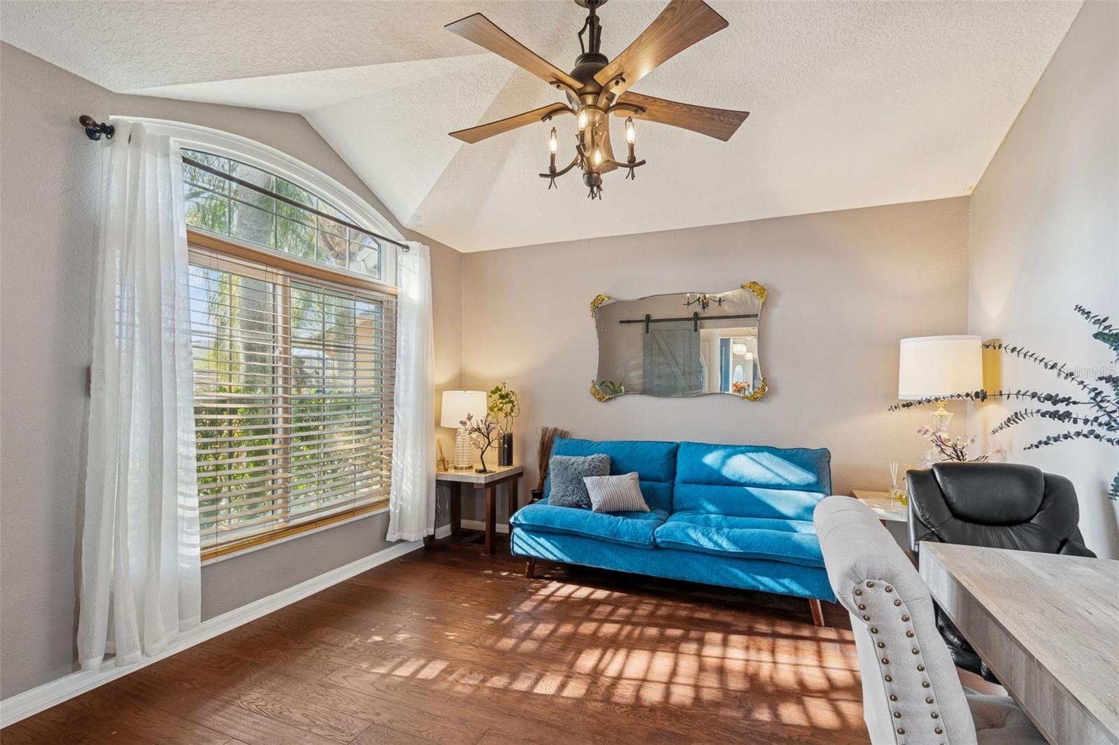 Listing photo id 31 for 10022 Oxford Chapel Drive