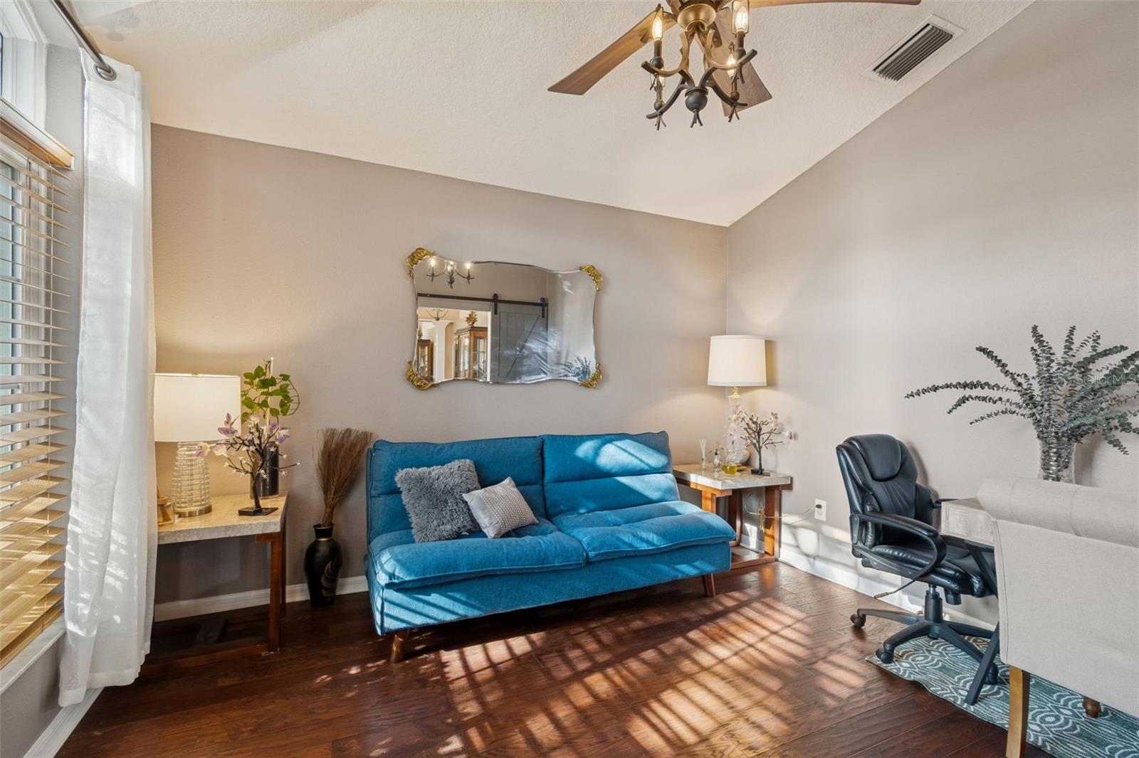 Listing photo id 32 for 10022 Oxford Chapel Drive