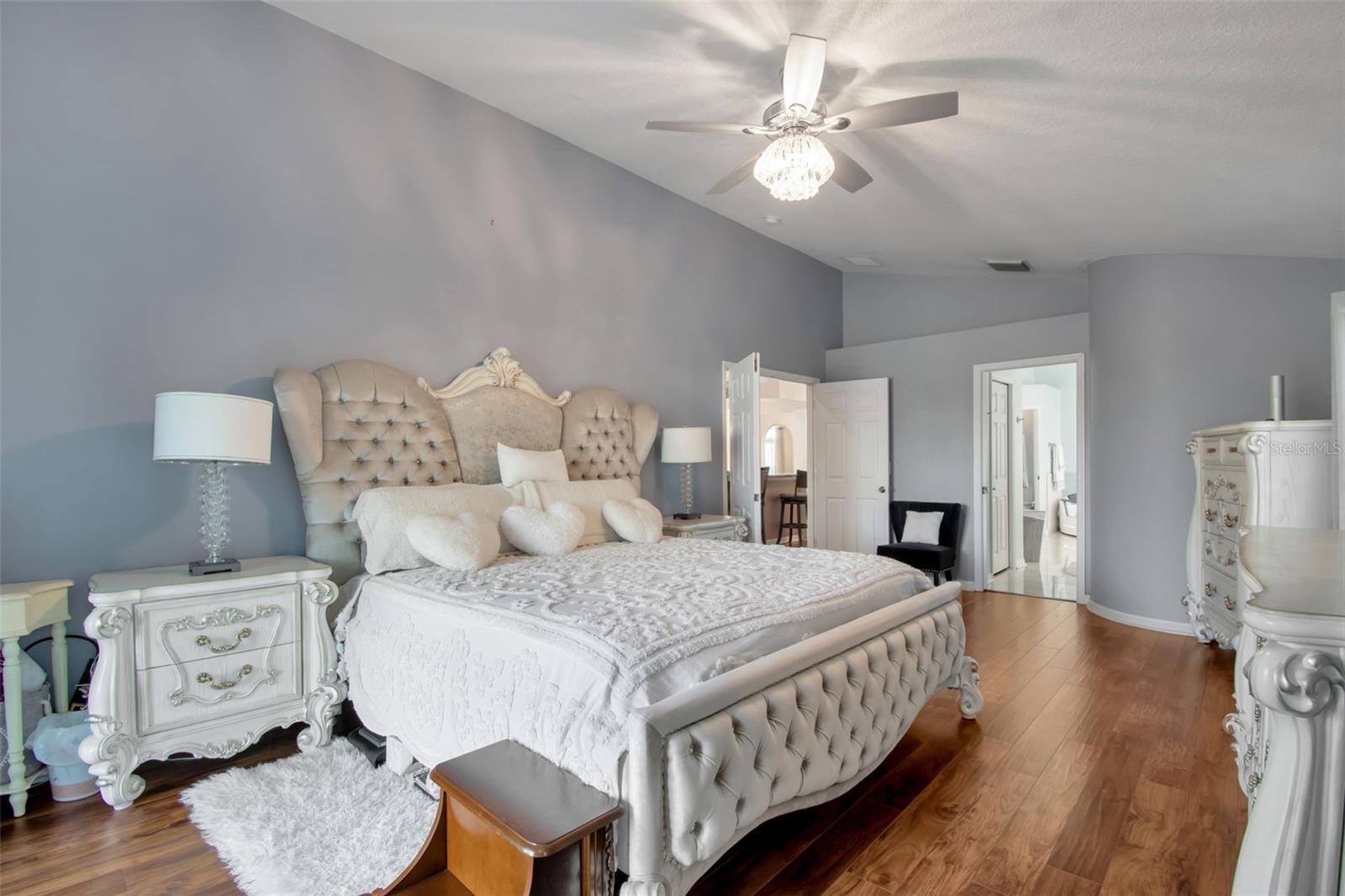 Listing photo id 39 for 10022 Oxford Chapel Drive