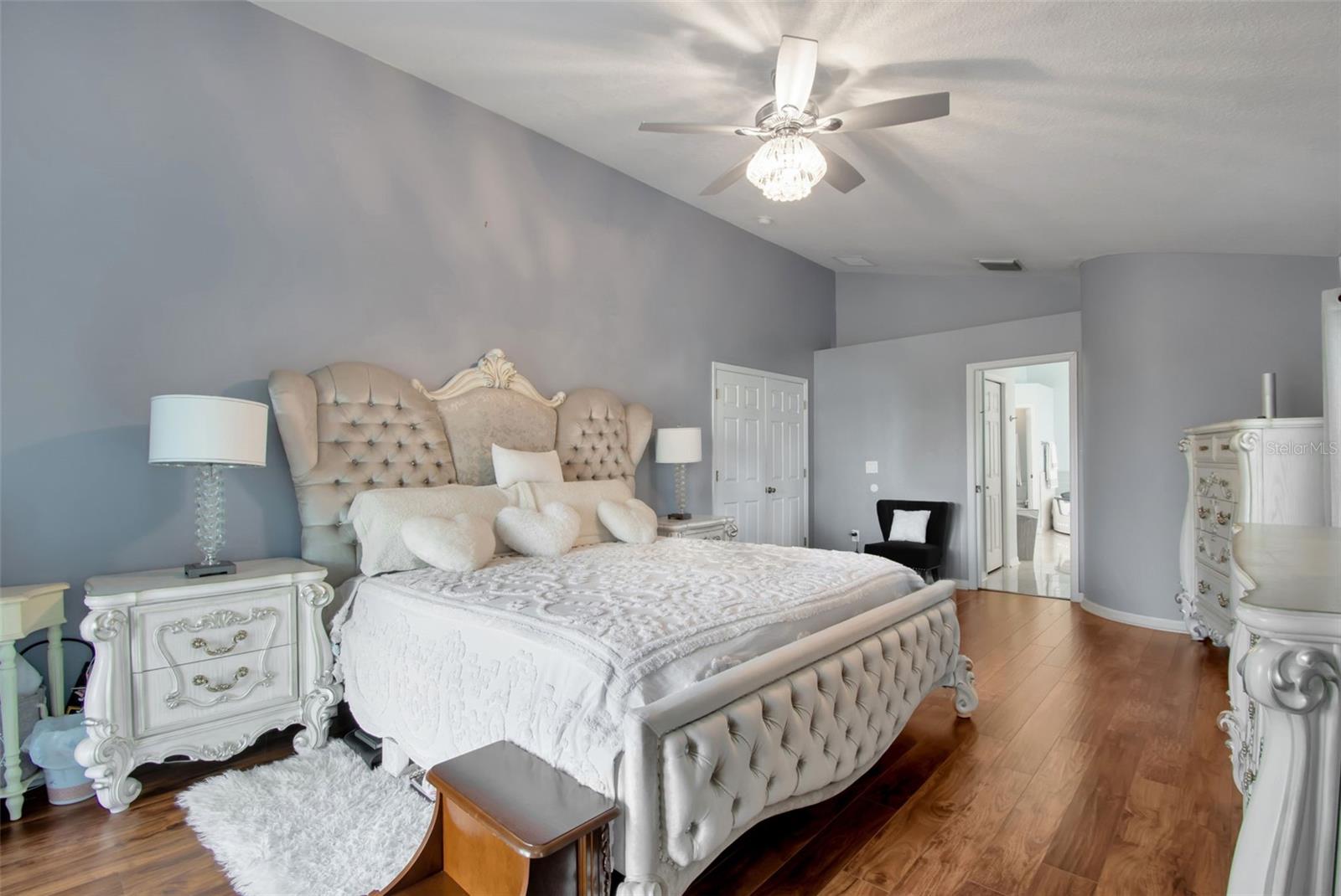 Listing photo id 42 for 10022 Oxford Chapel Drive