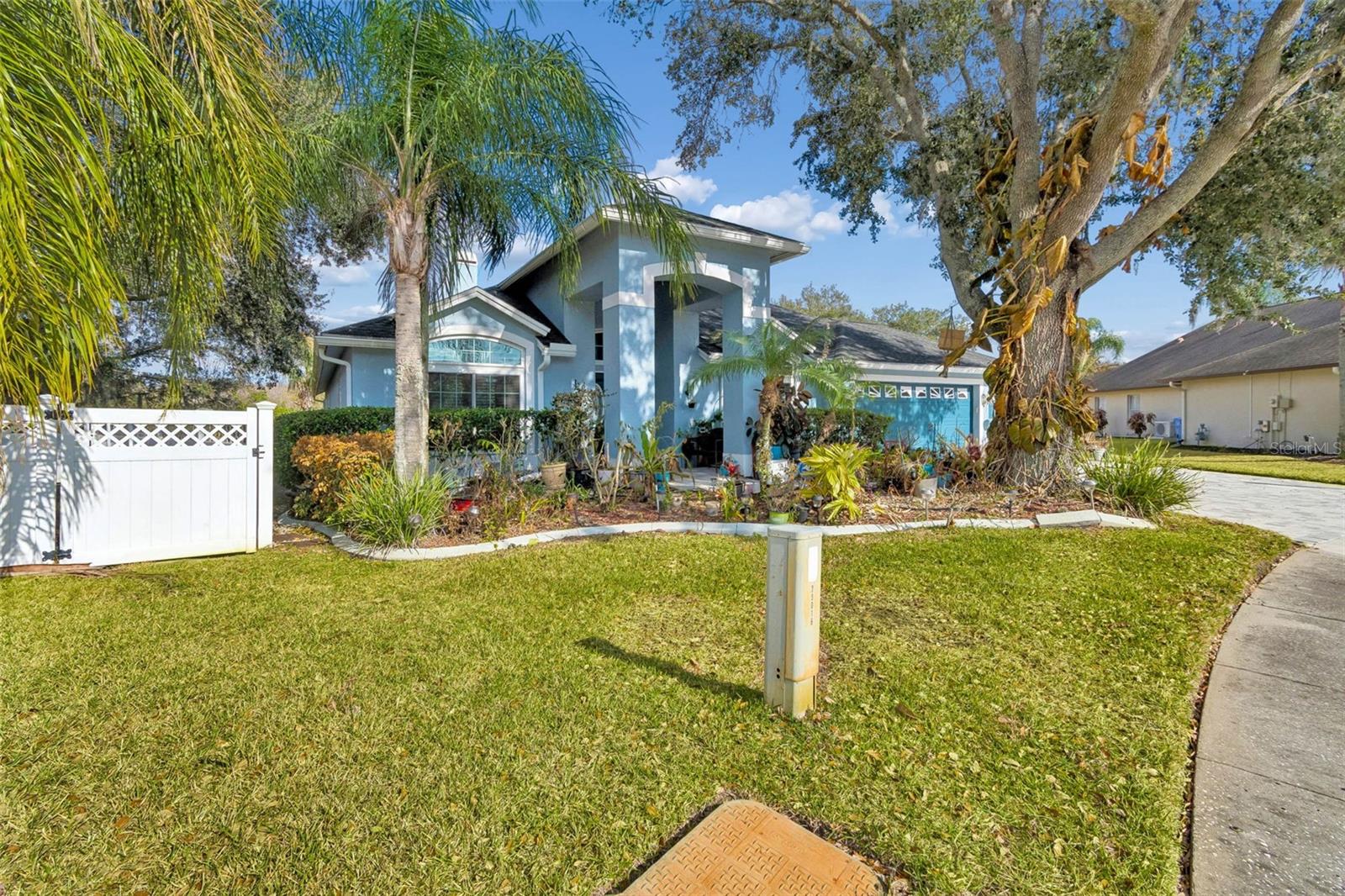 Listing photo id 3 for 10022 Oxford Chapel Drive