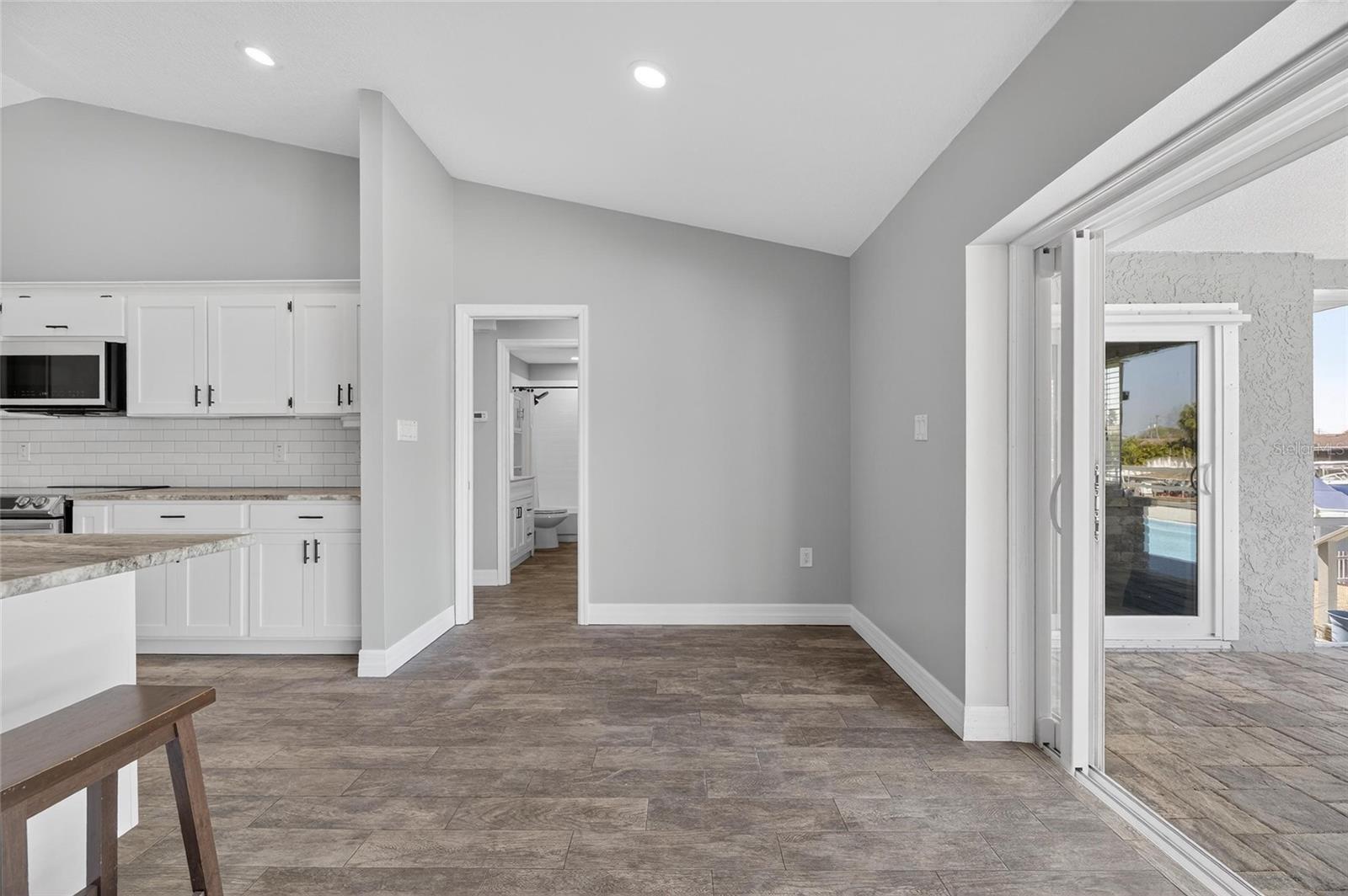 Image 20 of 67 For 6332 Flamingo Drive